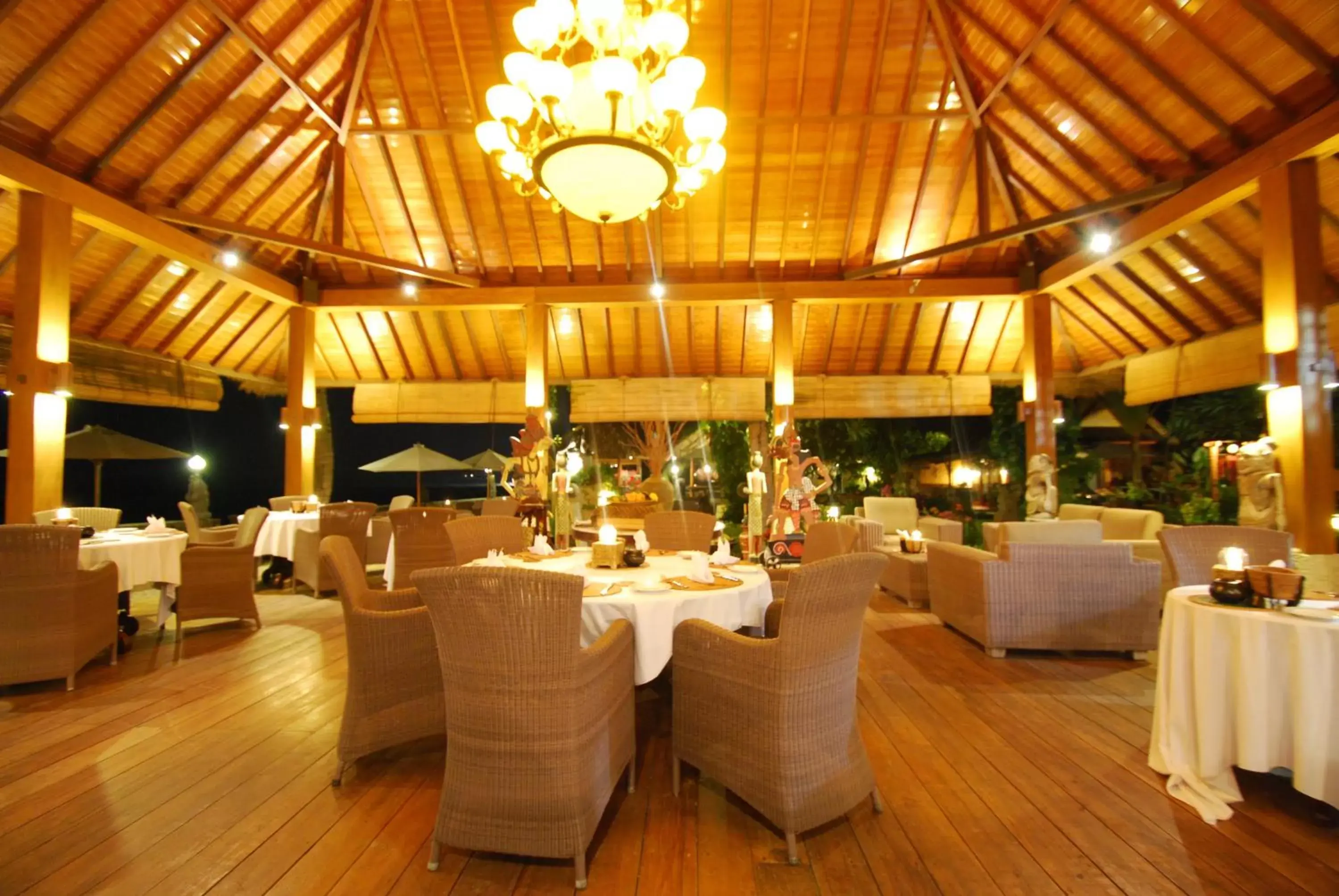 Restaurant/places to eat in Puri Mas Boutique Resort & Spa Restaurant/places to eat in Puri Mas Boutique Resort & Spa
