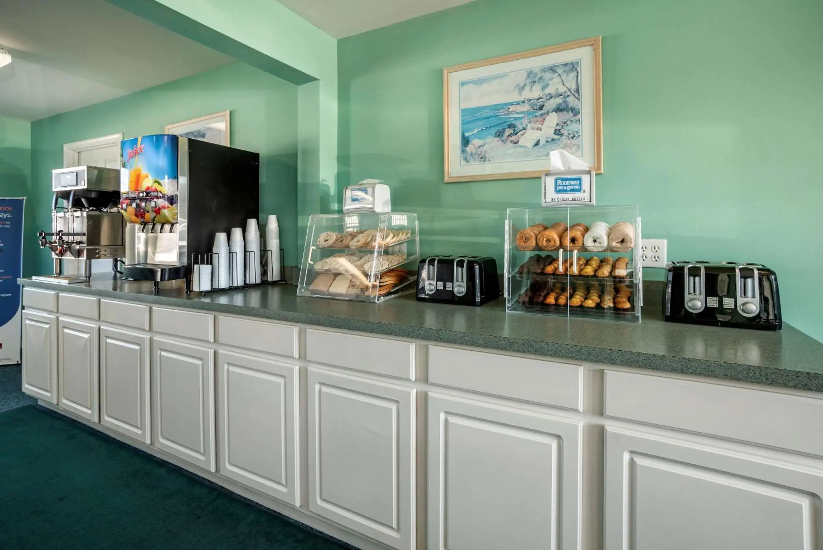 Breakfast in Rodeway Inn & Suites - Rehoboth Beach