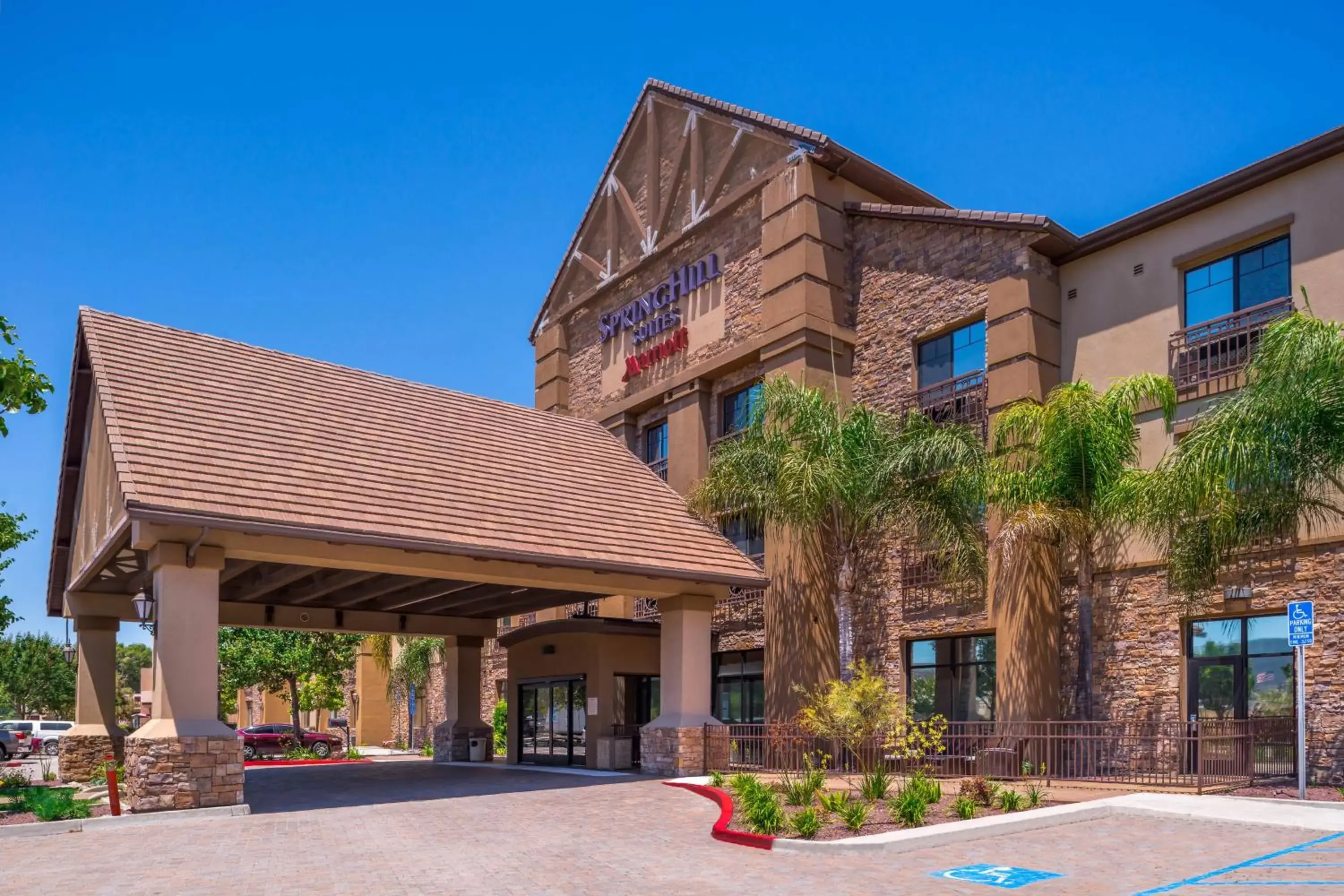 Property Building in SpringHill Suites Temecula Valley Wine Country