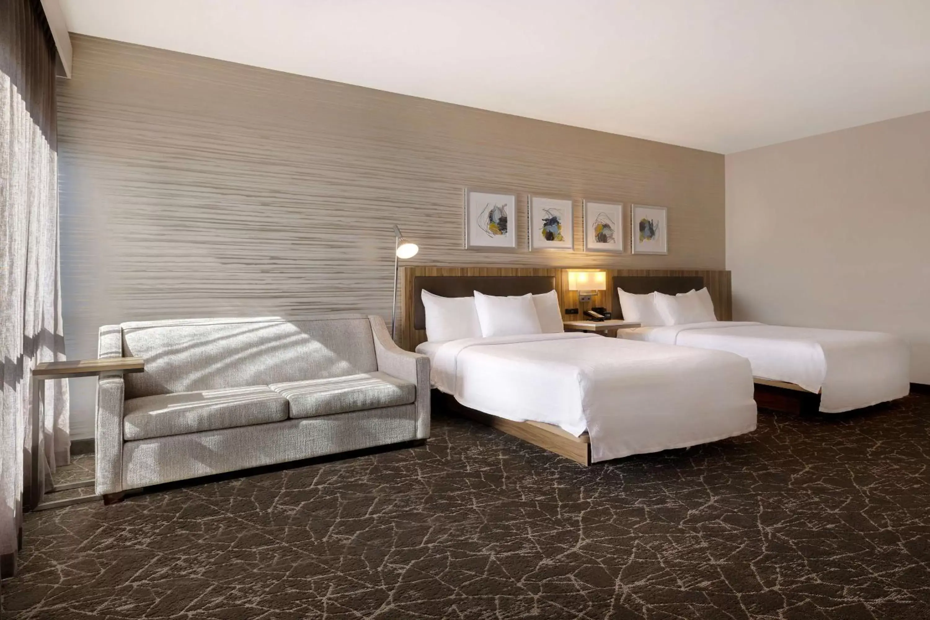 Bed in Hilton Garden Inn Anaheim Resort