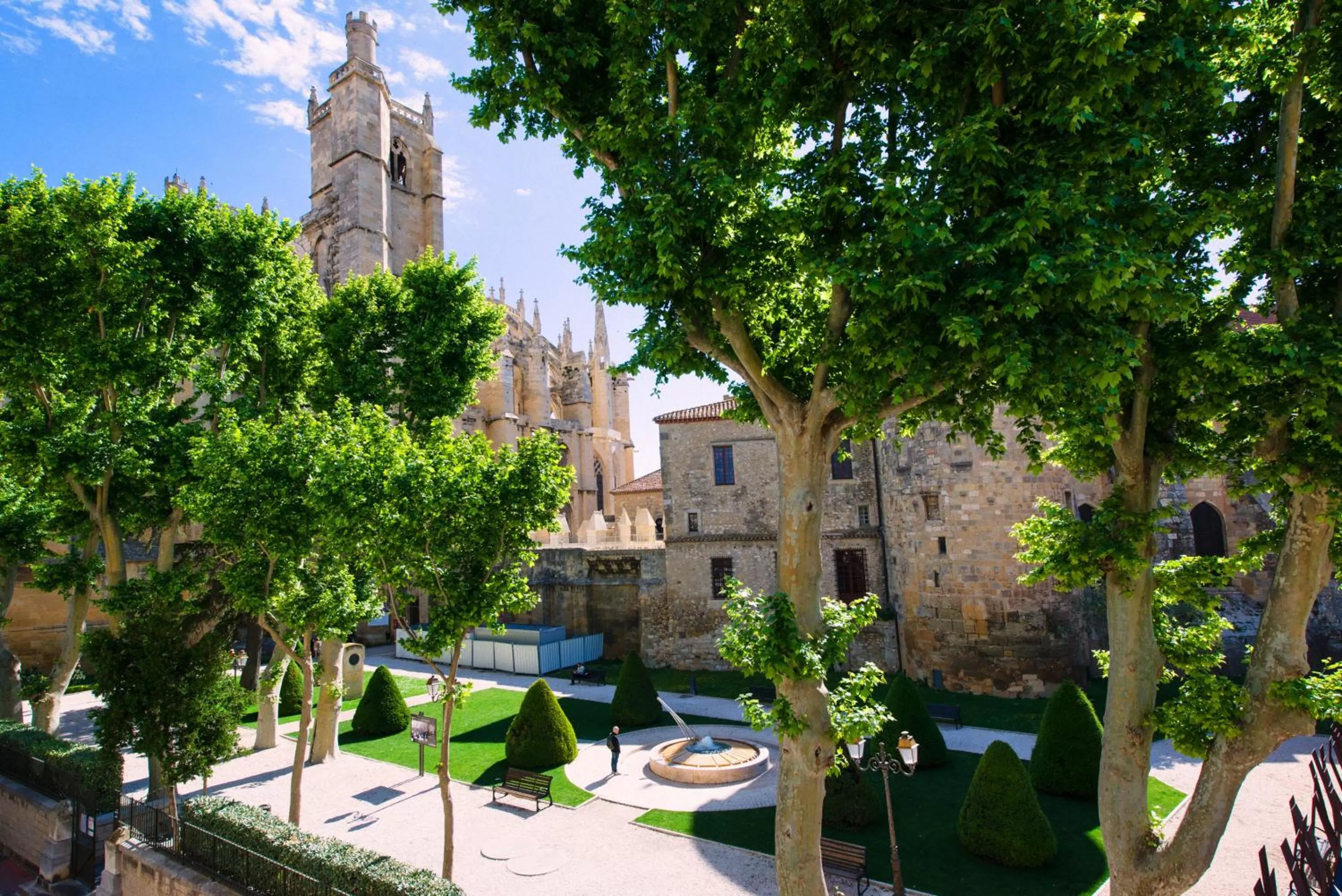Garden view in La Maison Gustave