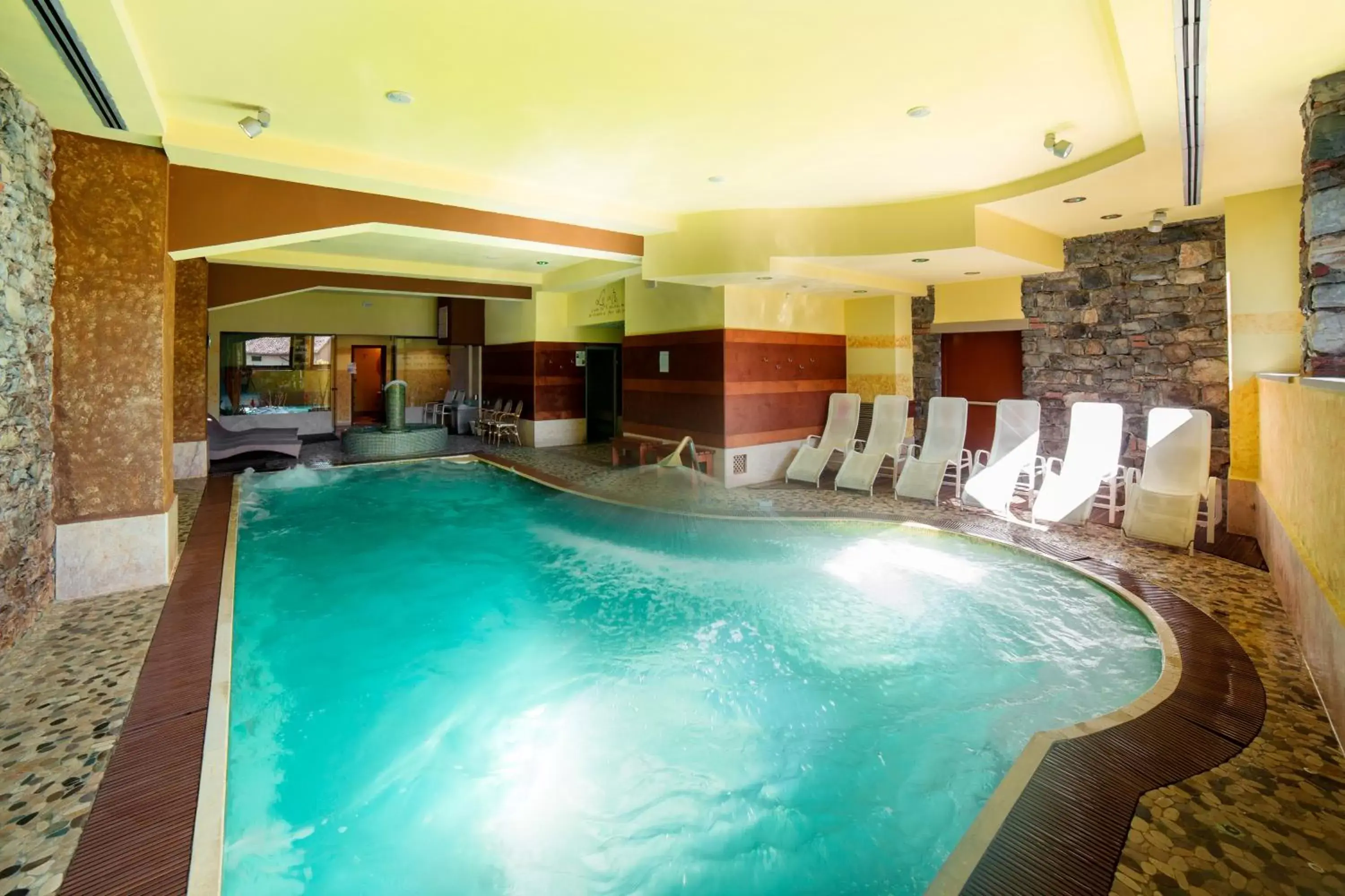 Spa and wellness centre/facilities, Swimming Pool in Hotel Lovere Resort & Spa