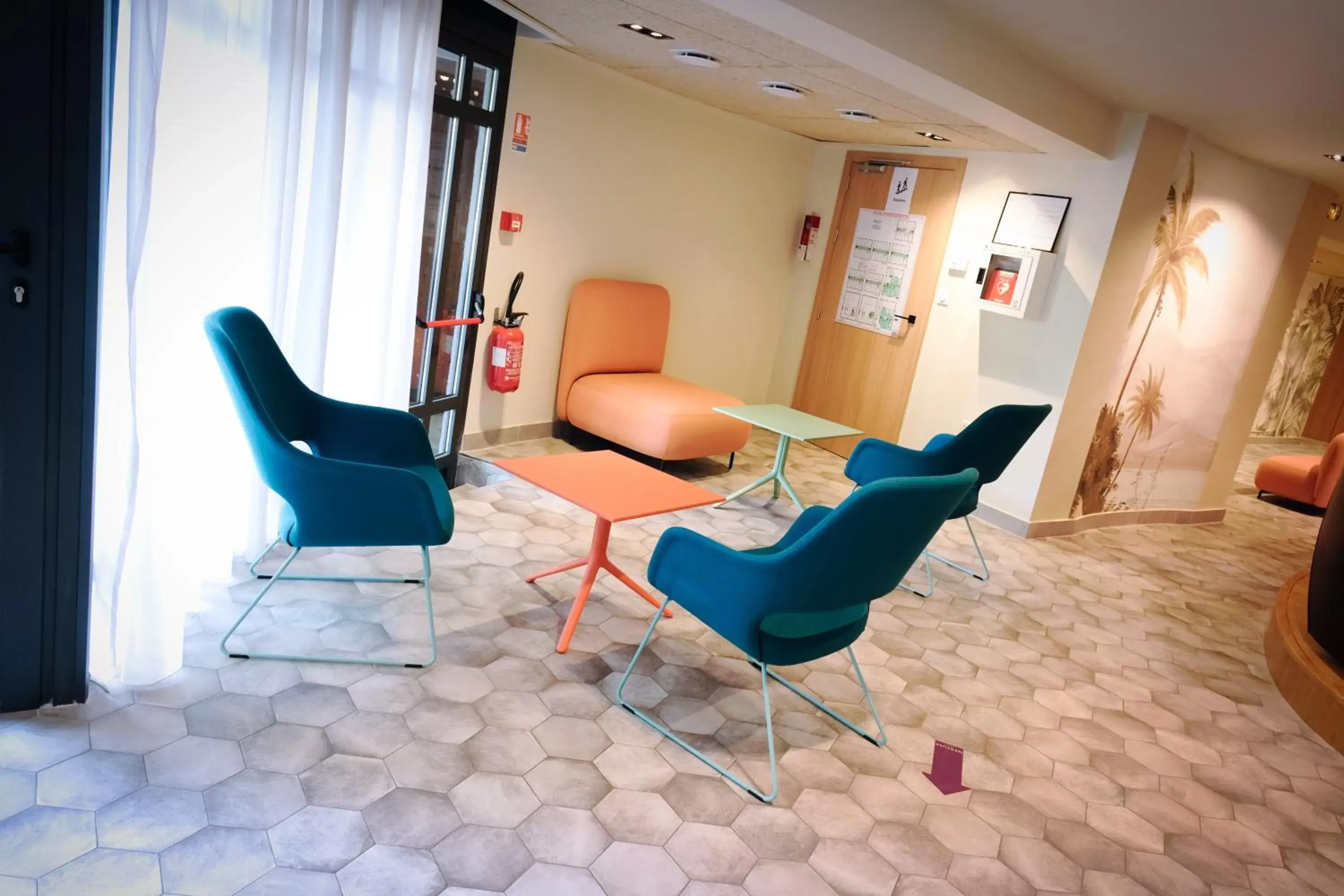Lobby or reception, Seating Area in Mercure Perpignan Centre