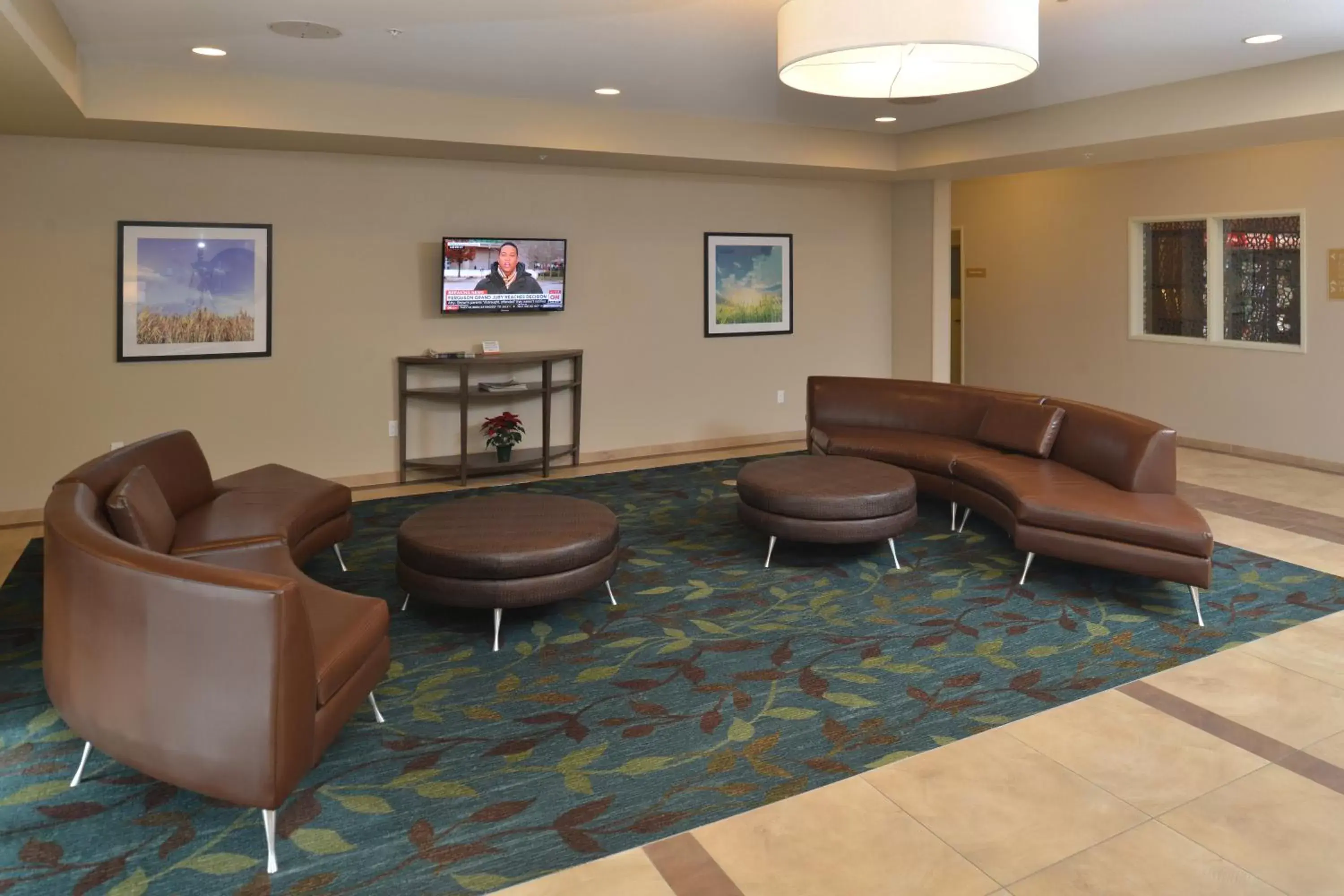 Property building, Lobby/Reception in Candlewood Suites Eugene Springfield, an IHG Hotel