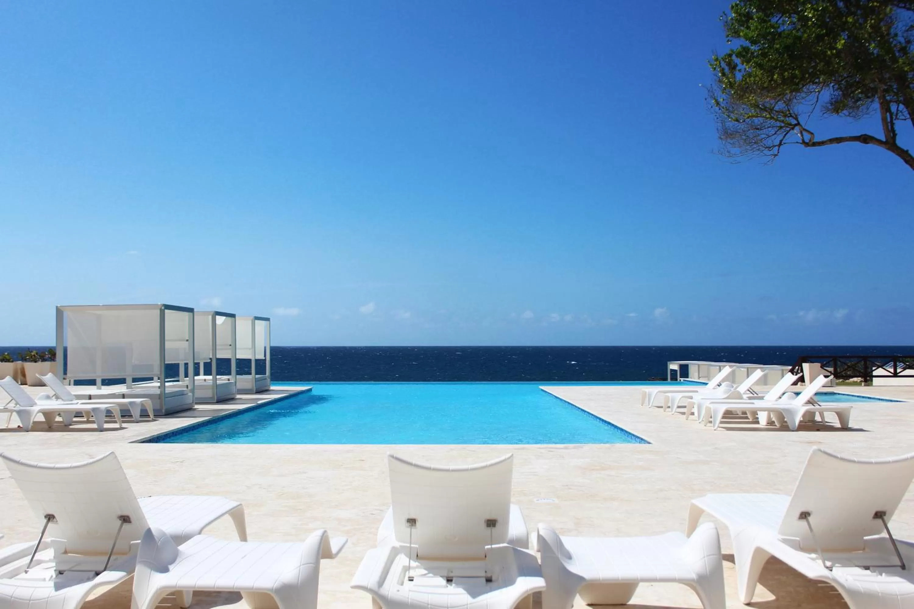 Restaurant/places to eat, Swimming Pool in Ocean Village Deluxe Resort & Spa