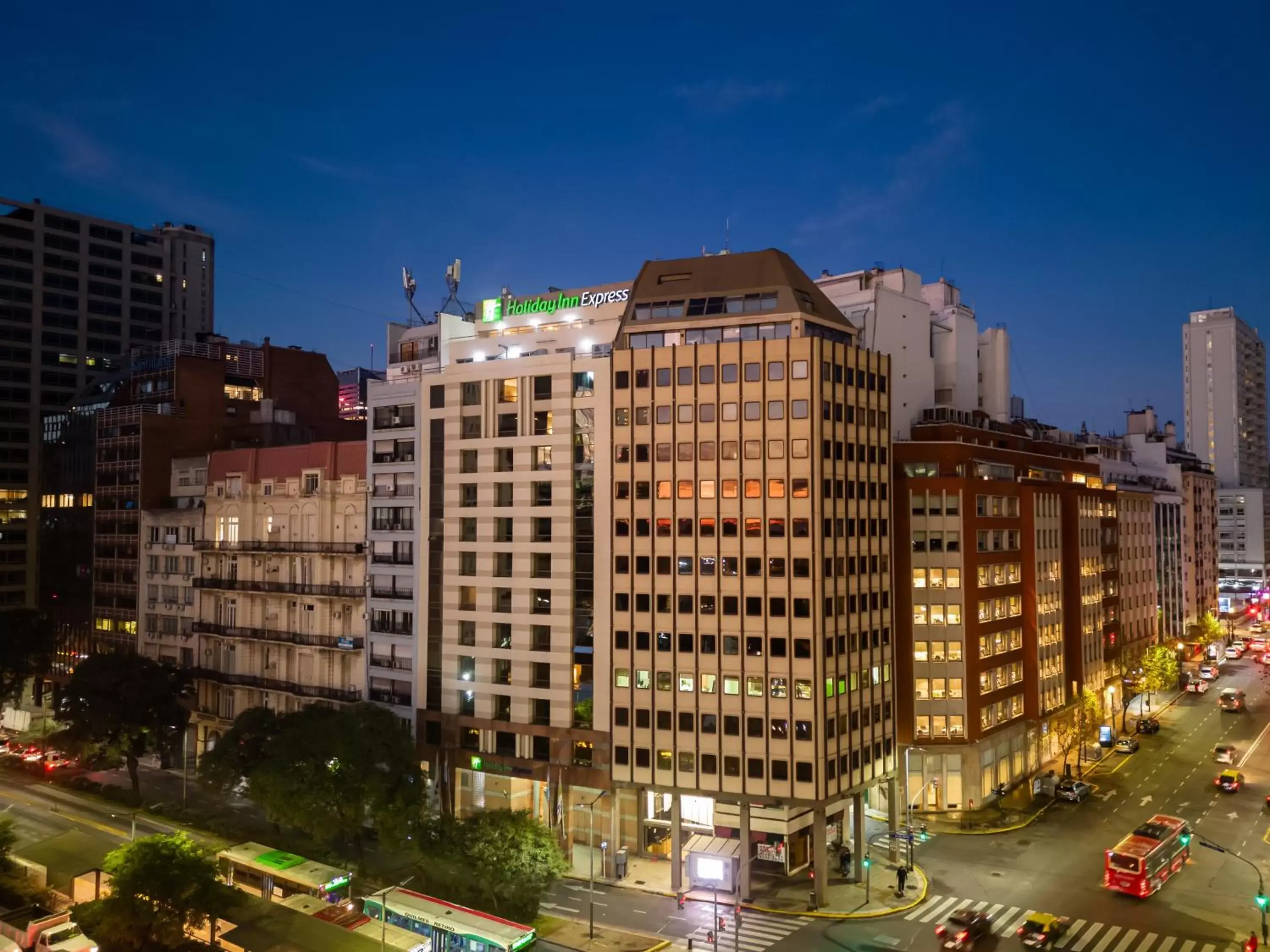 Property building in Holiday Inn Express Puerto Madero, an IHG Hotel