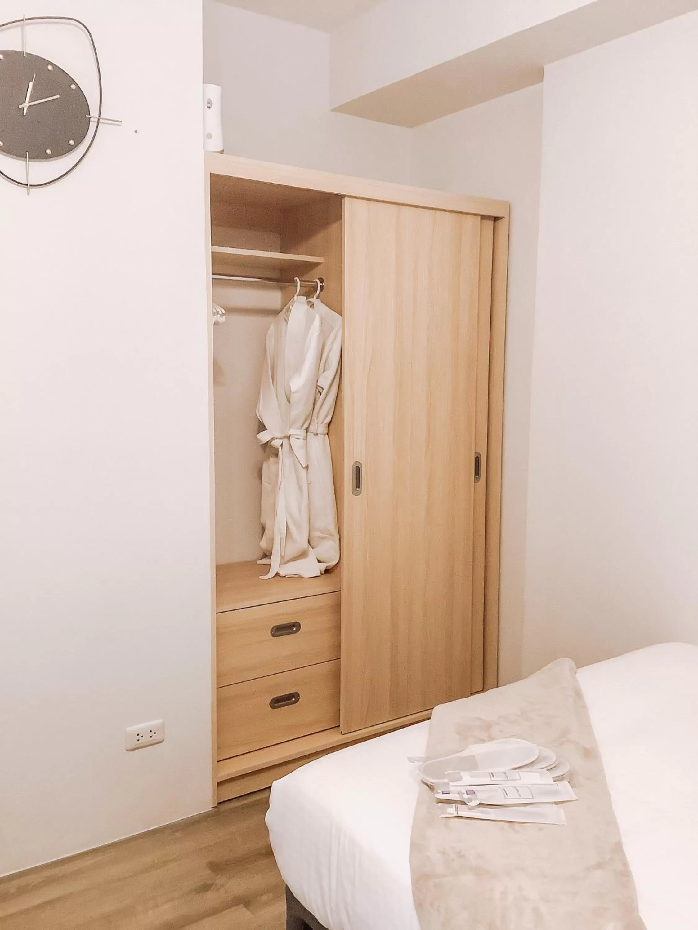 Bed in AZRA Bacolod at Mesavirre Garden Residences