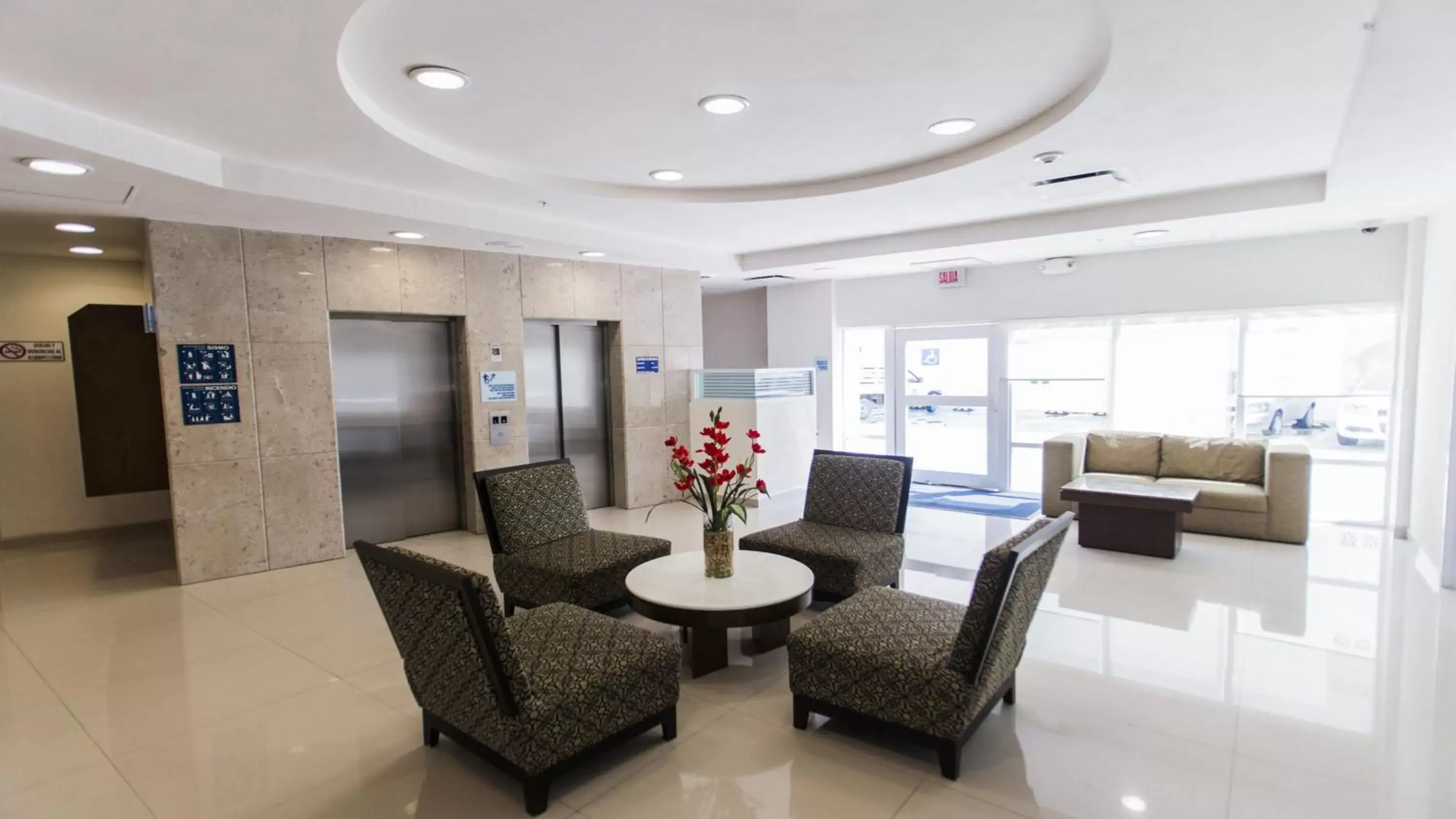 Property building in Holiday Inn Express Tuxtla Gutierrez La Marimba by IHG Property building in Holiday Inn Express Tuxtla Gutierrez La Marimba by IHG