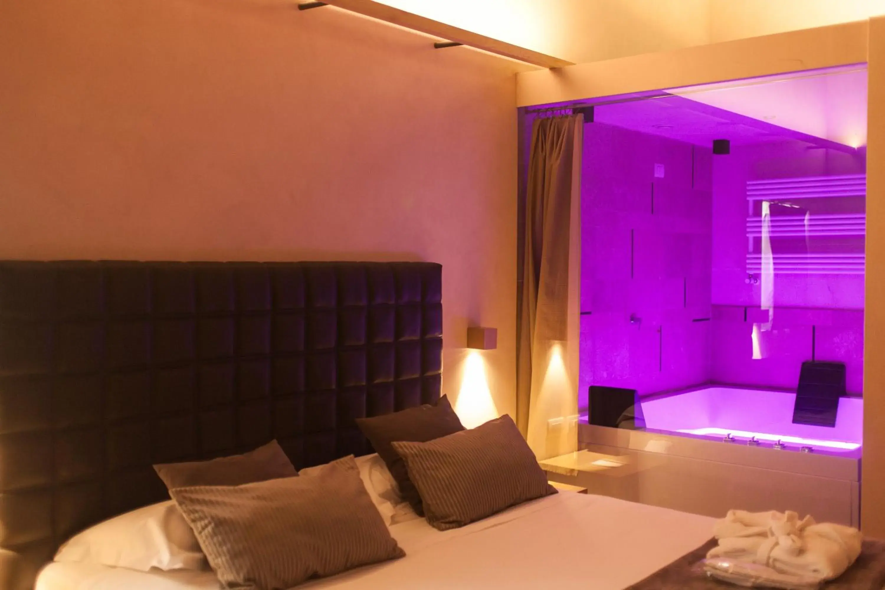 Bed in Alba Palace Hotel Bed in Alba Palace Hotel