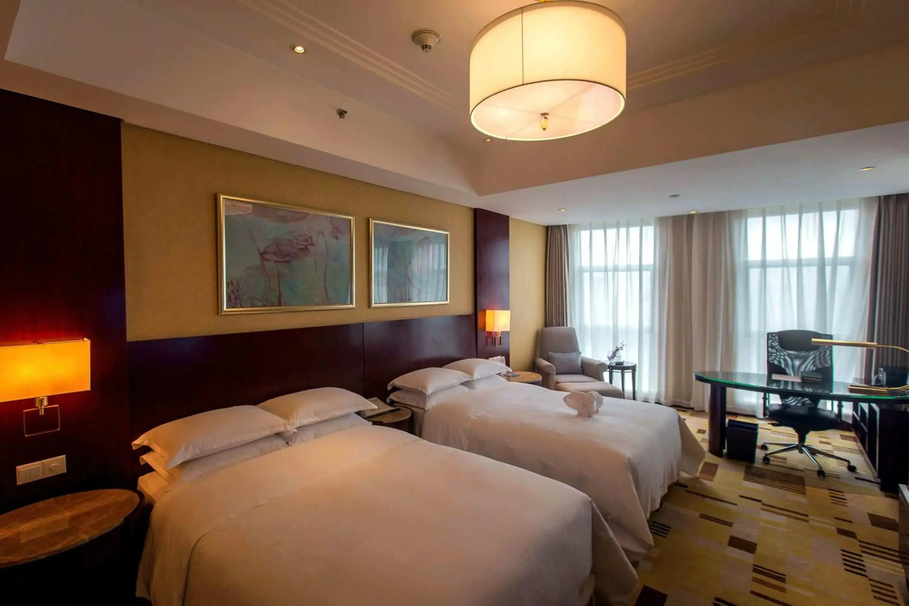 Bedroom, Bed in Sheraton Guiyang Hotel