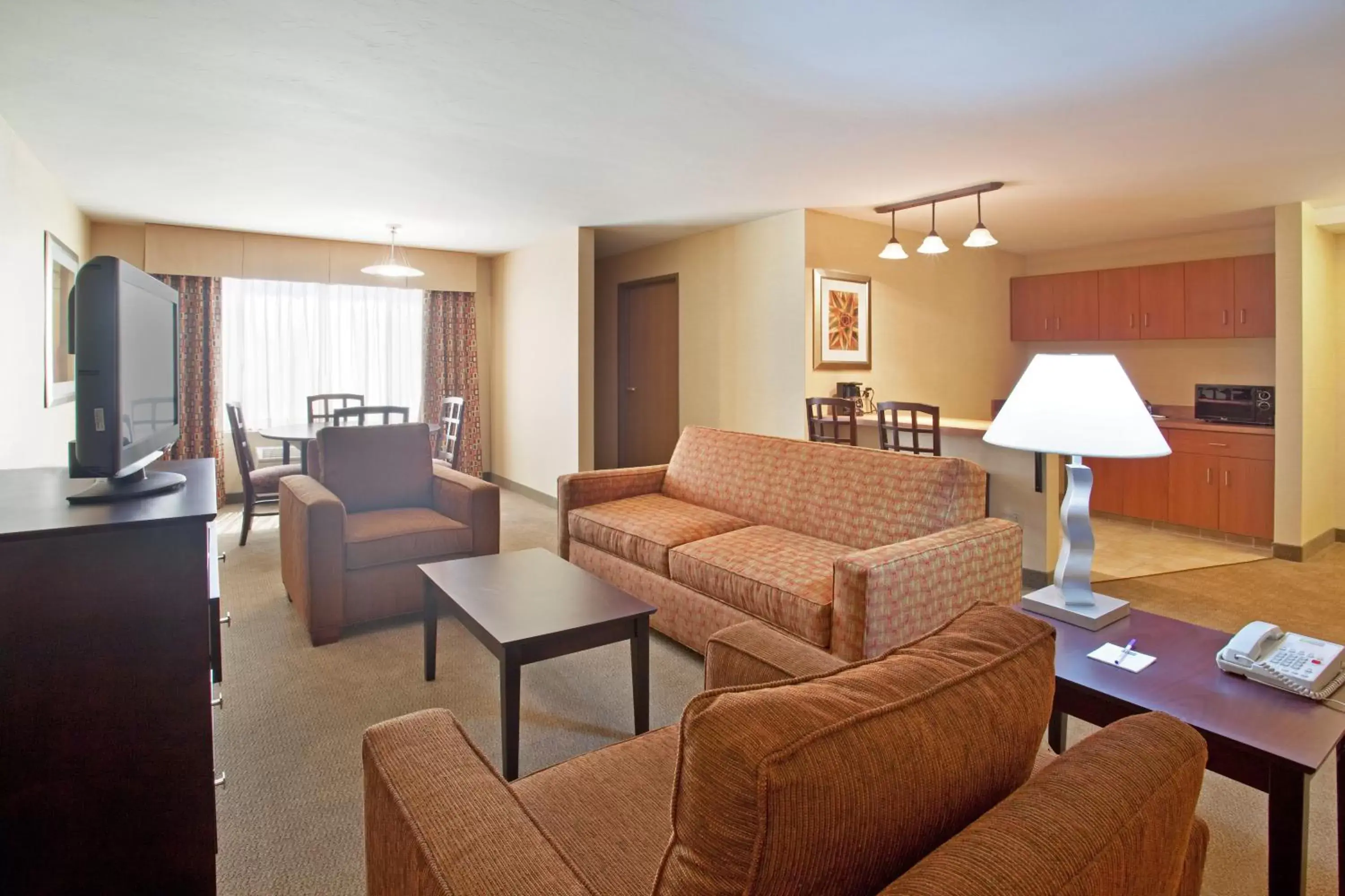 Living room, Seating Area in Holiday Inn Express Hotel & Suites Nogales, an IHG Hotel