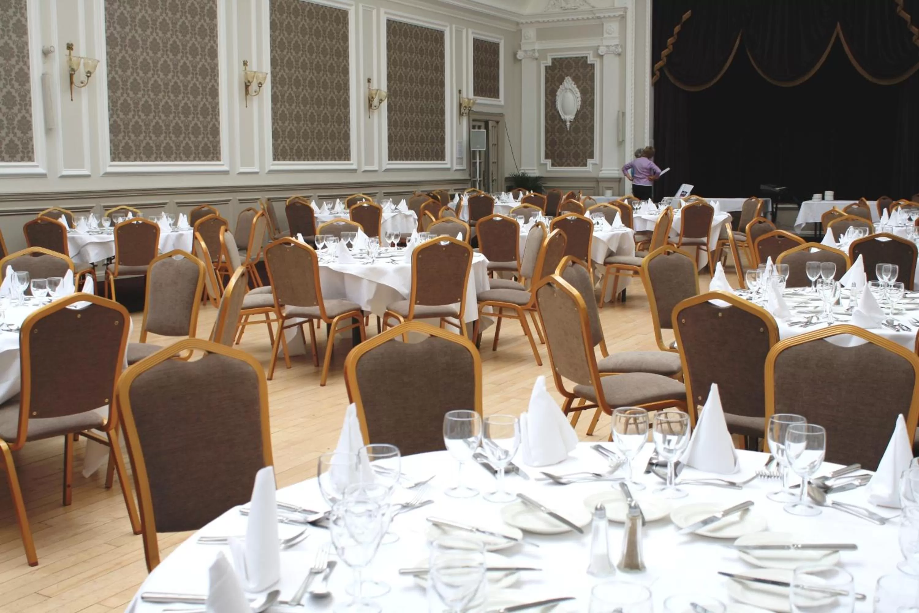 Restaurant/places to eat in Peebles Hydro