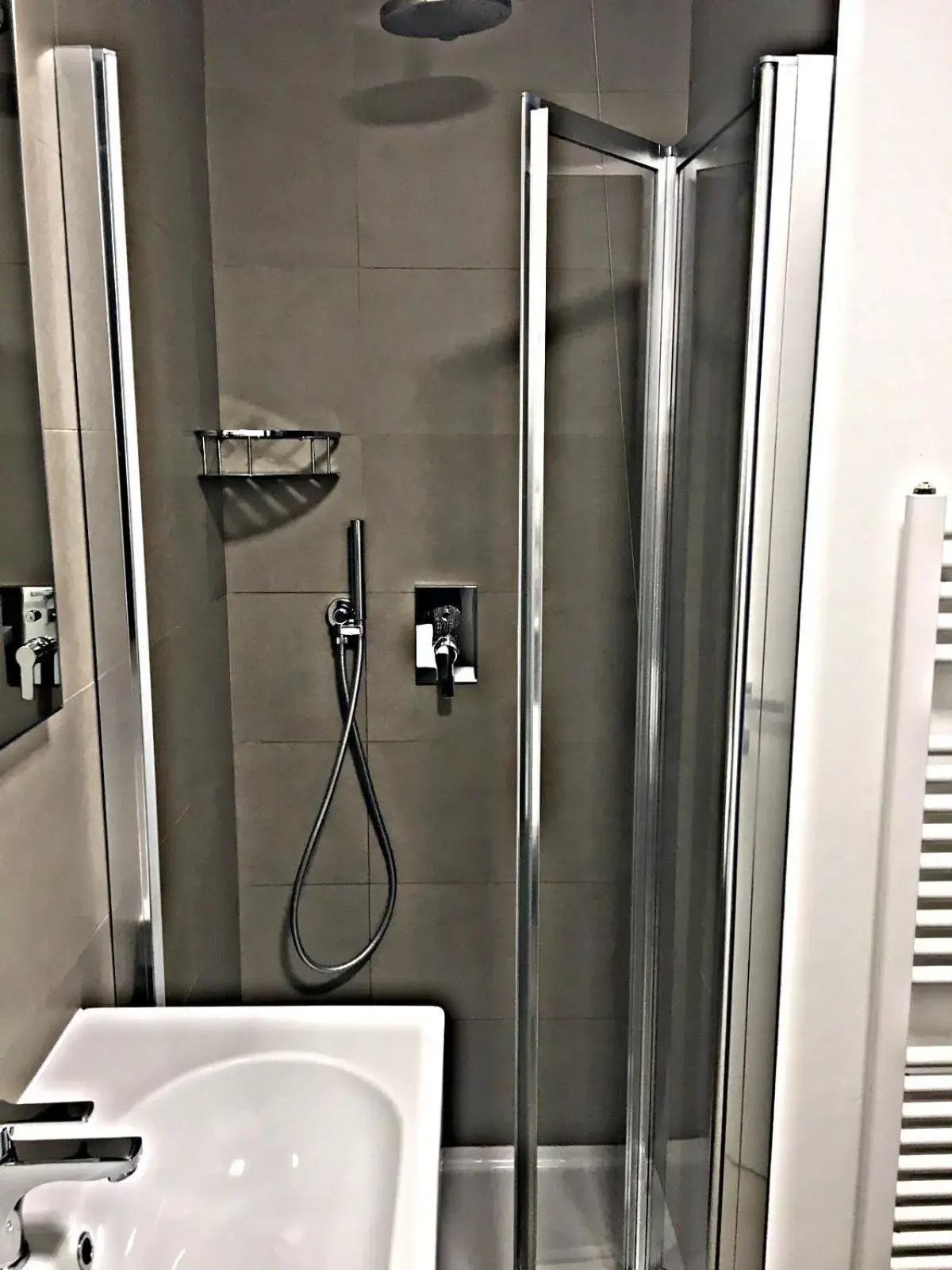 Bathroom in JO Hotel