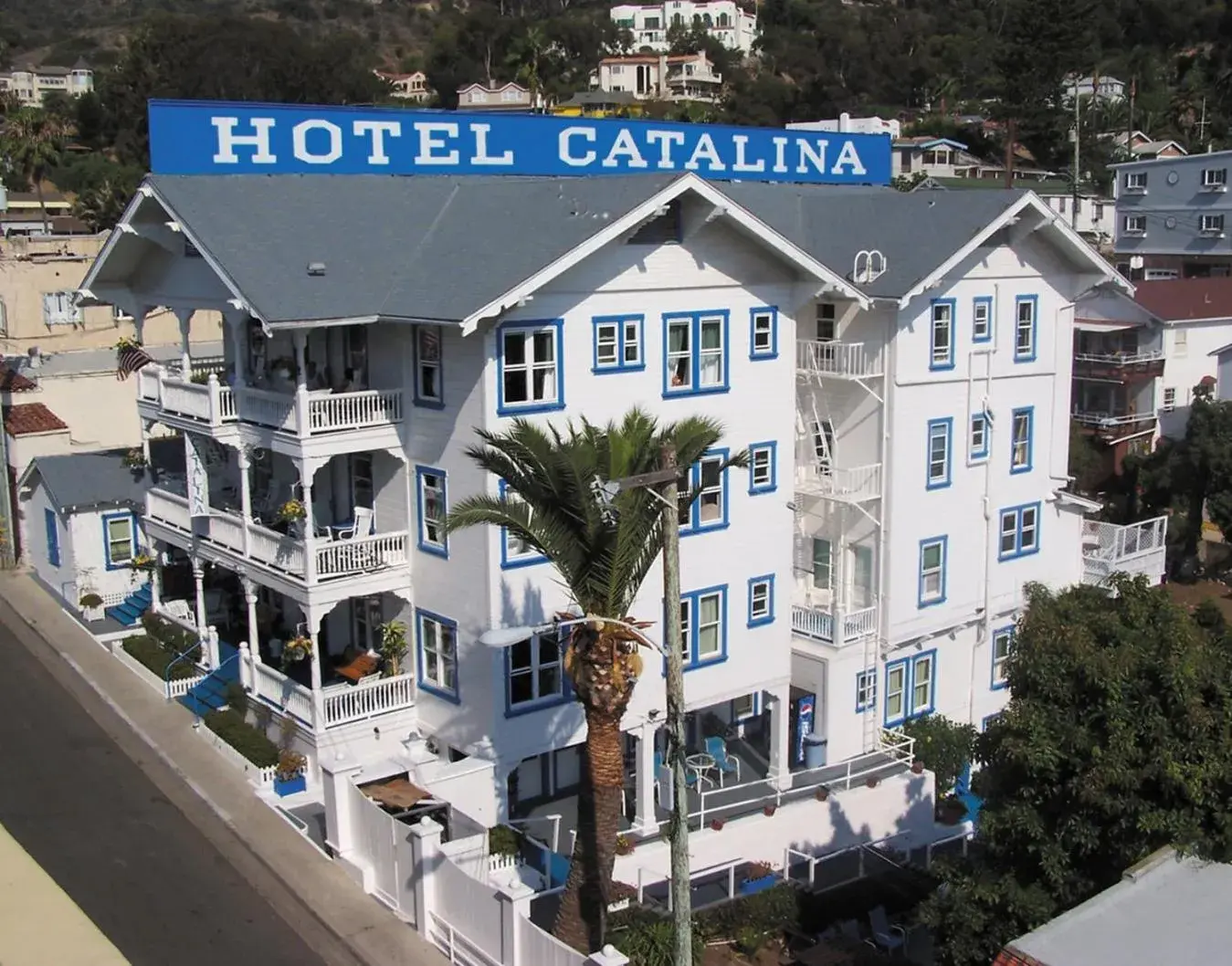 Property Building in Hotel Catalina
