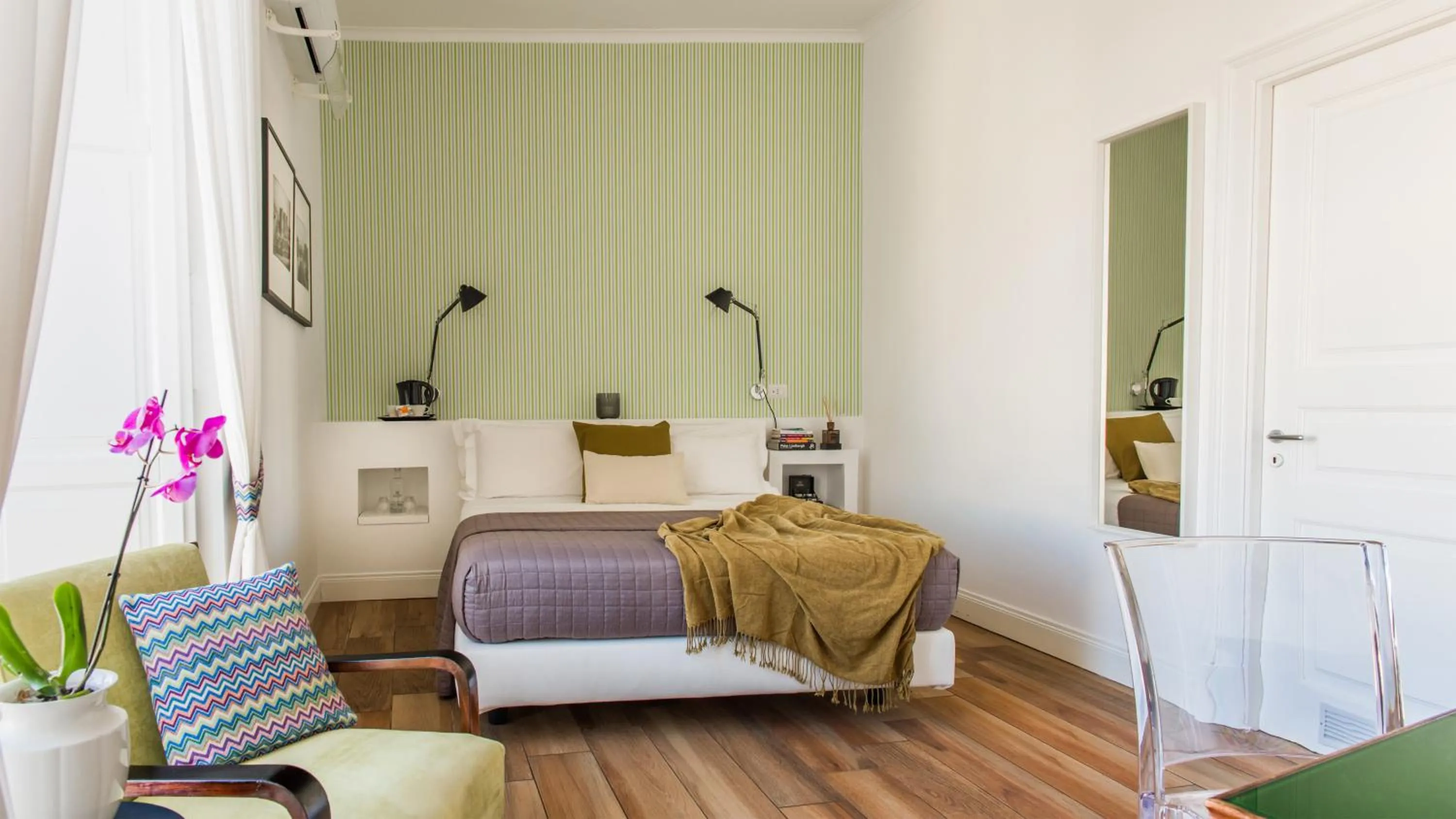 Bed in Santa Chiara Boutique Hotel