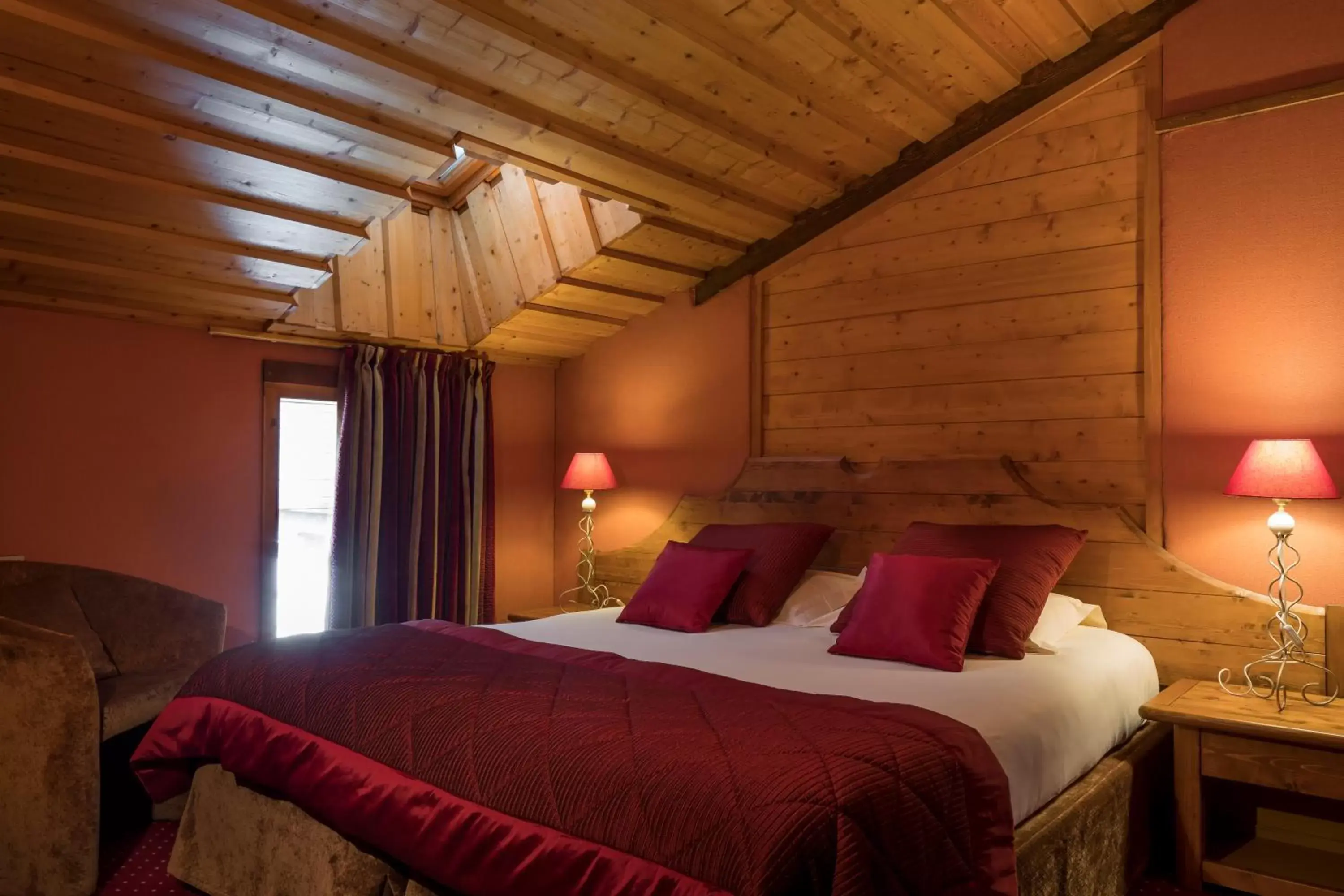 Photo of the whole room, Bed in Hotel Mont Vallon