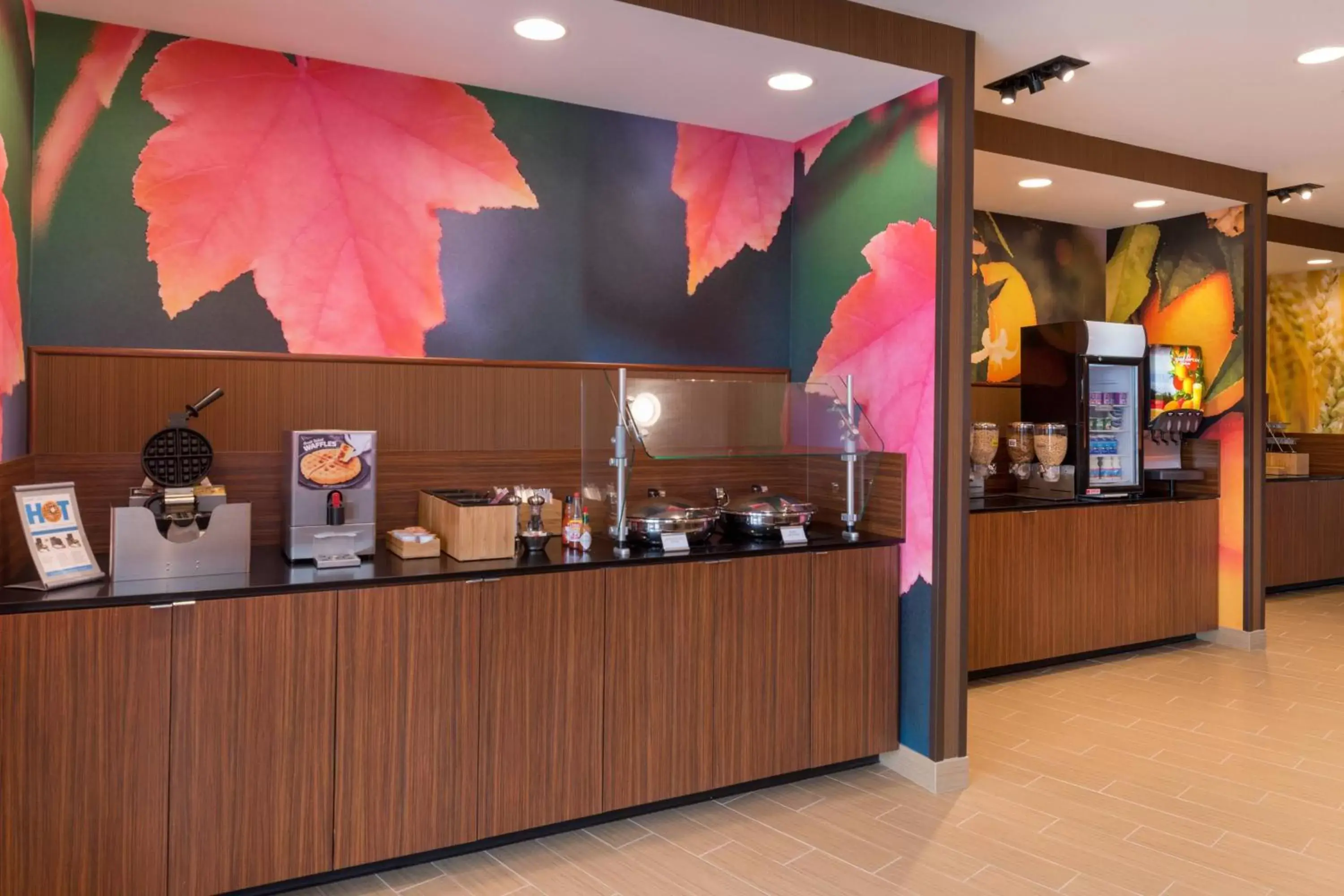 Breakfast, Restaurant/Places to Eat in Fairfield By Marriott Huntington