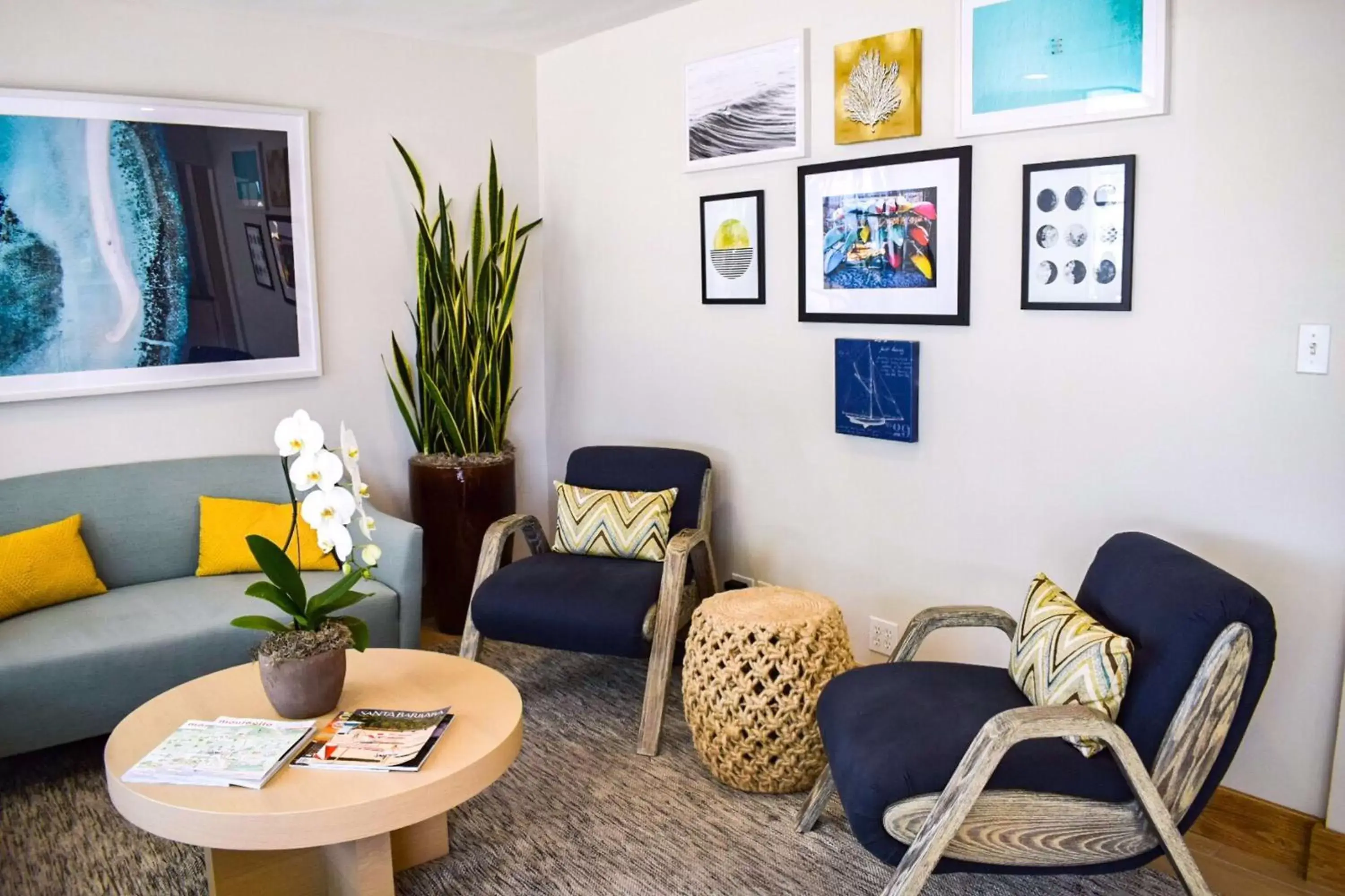 Lobby or reception, Seating Area in Beachside Inn