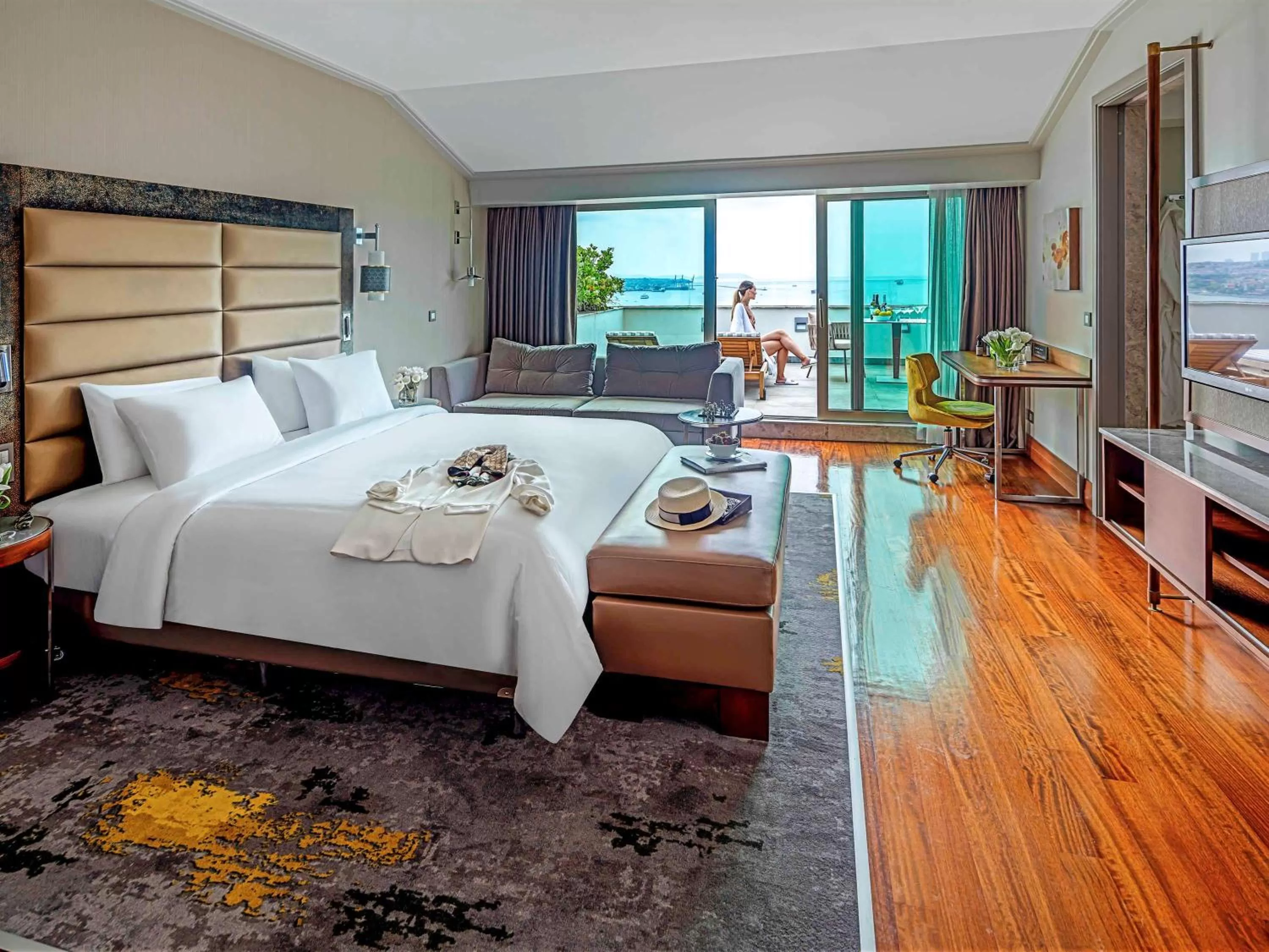 Photo of the whole room, Bed in The Artisan Hotel Istanbul - MGallery Collection