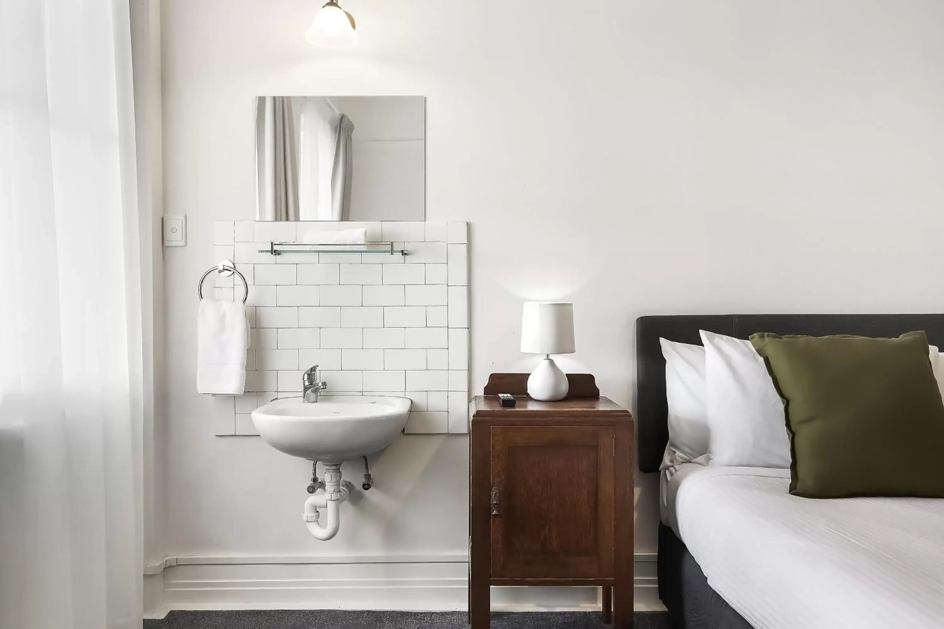 Single Room with Shared Bathroom - single occupancy in Grand View Hotel Single Room with Shared Bathroom - single occupancy in Grand View Hotel