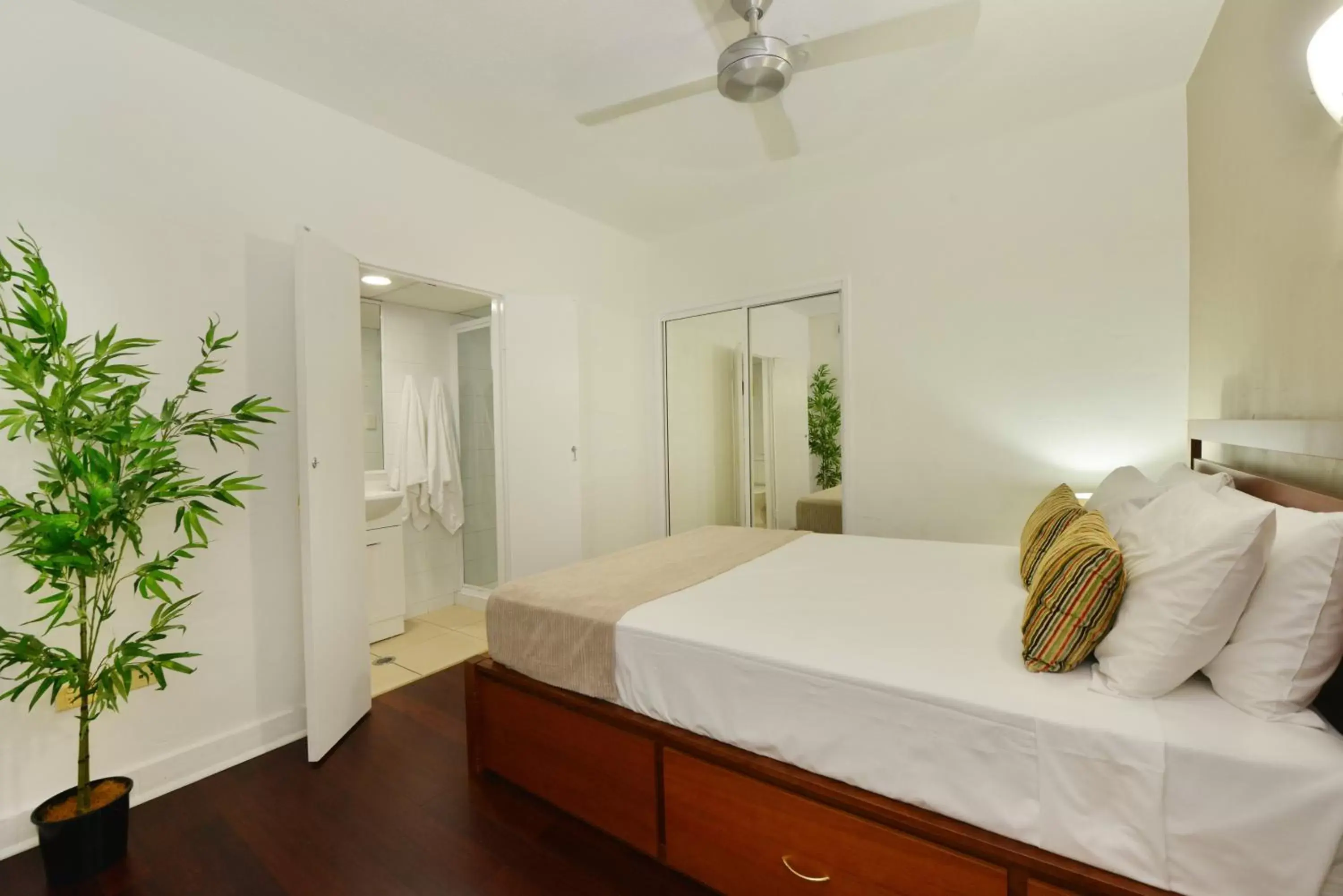 Bedroom, Bed in Club Tropical Resort with Onsite Reception & Check In