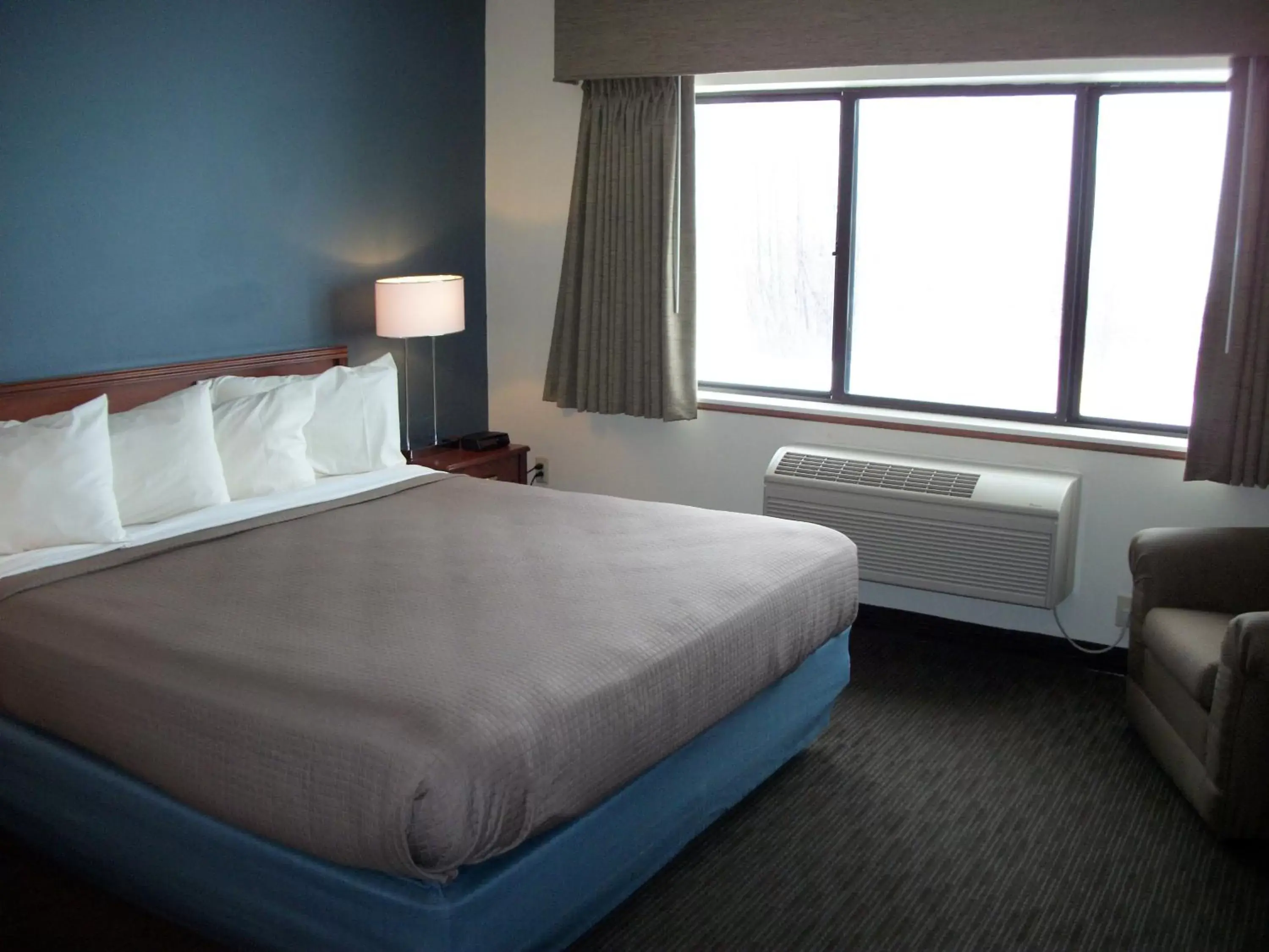 Photo of the whole room, Bed in AmericInn by Wyndham Beulah