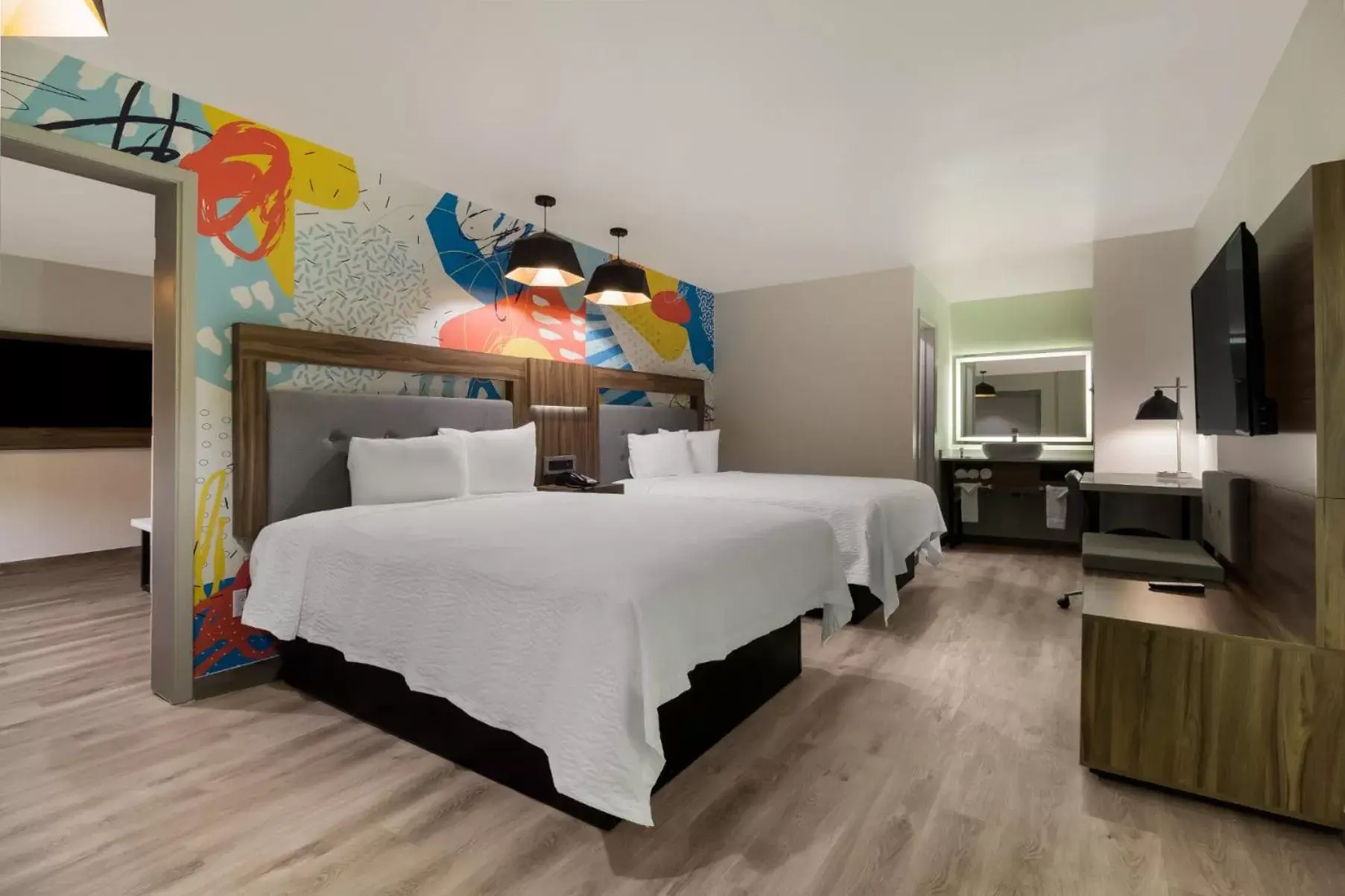 Bed in Signature Inn Houston Galleria