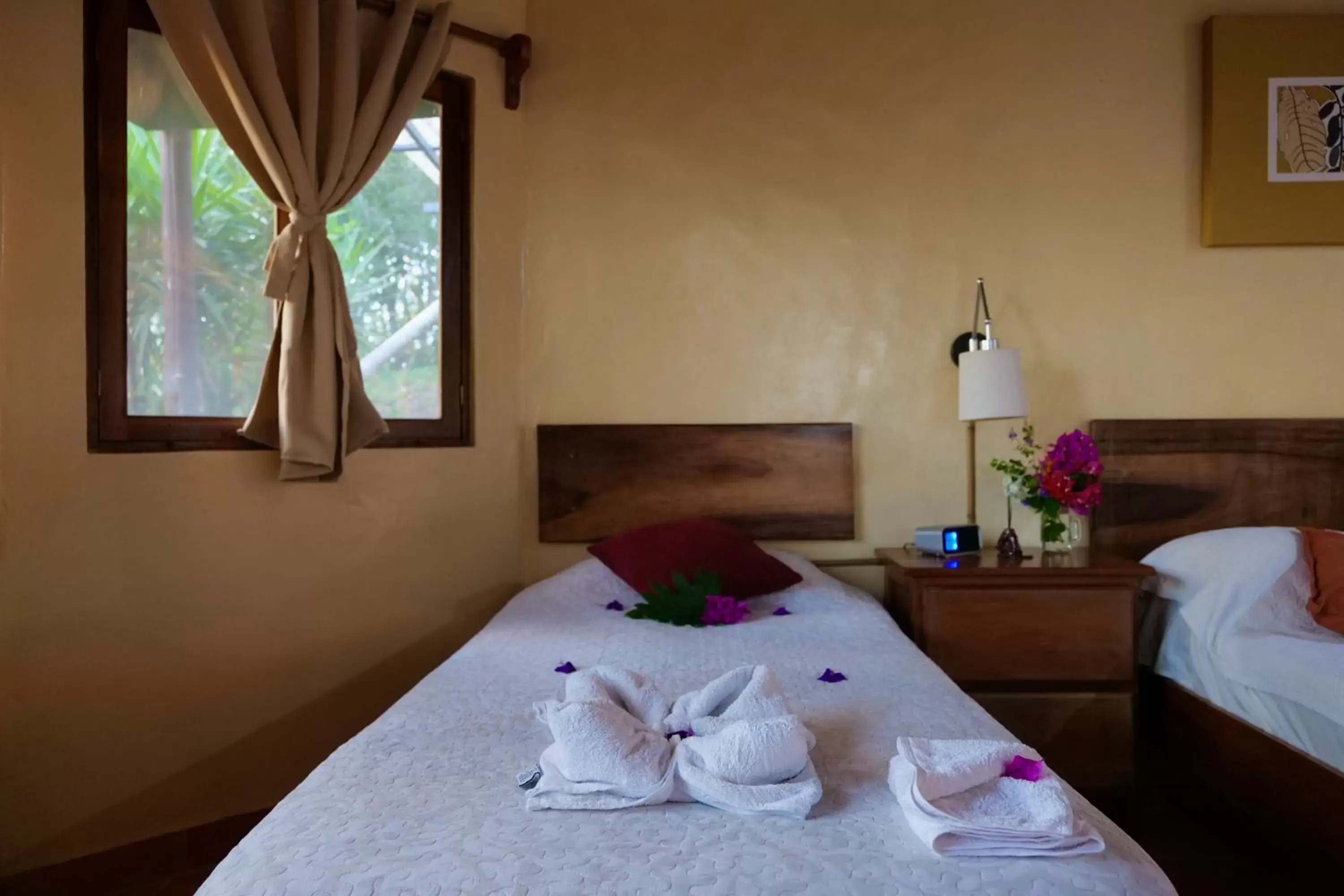 Bed in El Mirador Glamping & Apartments & Woodhouse & Swimingpool