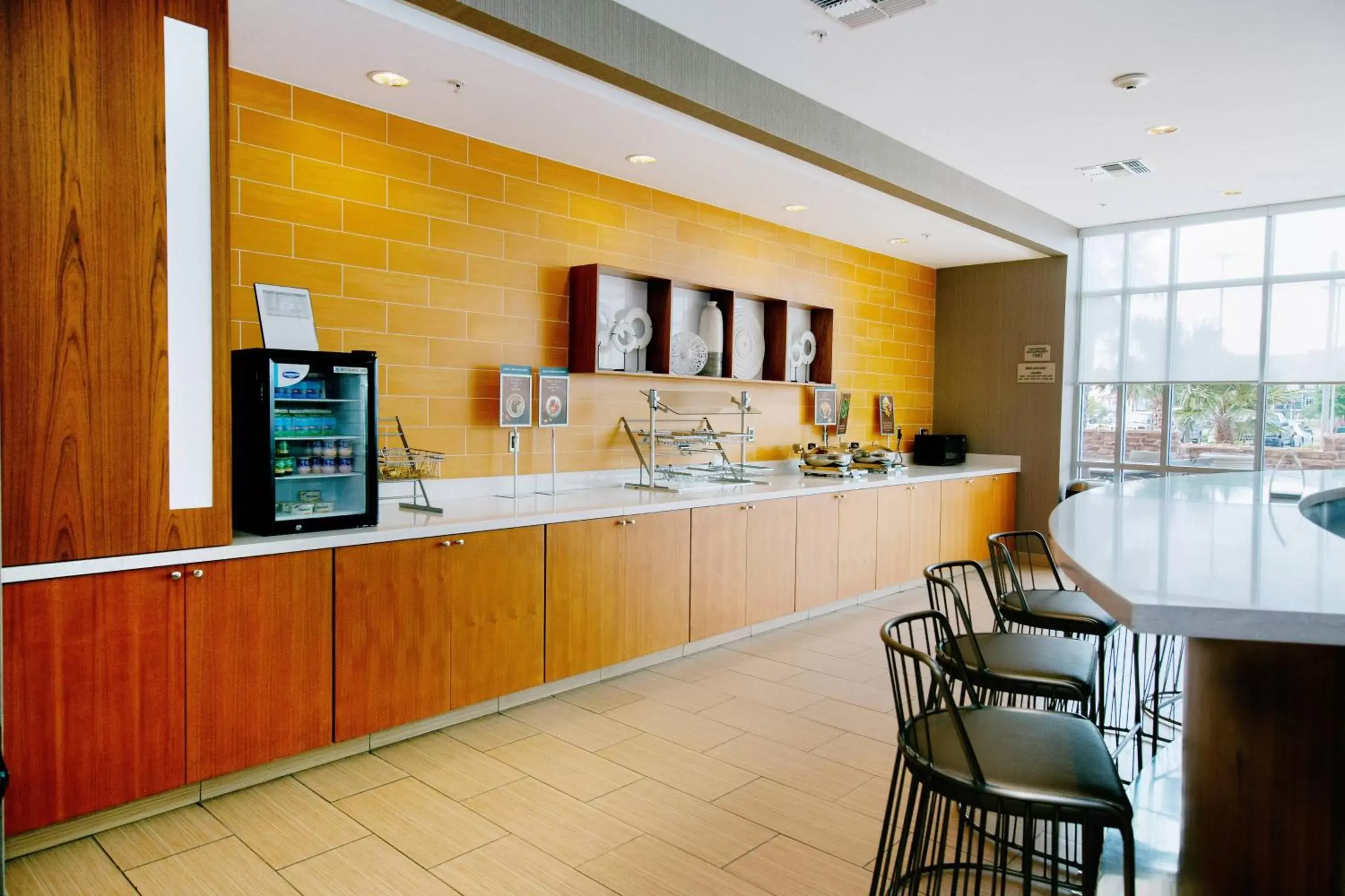 Breakfast, Kitchen/Kitchenette in SpringHill Suites by Marriott San Angelo