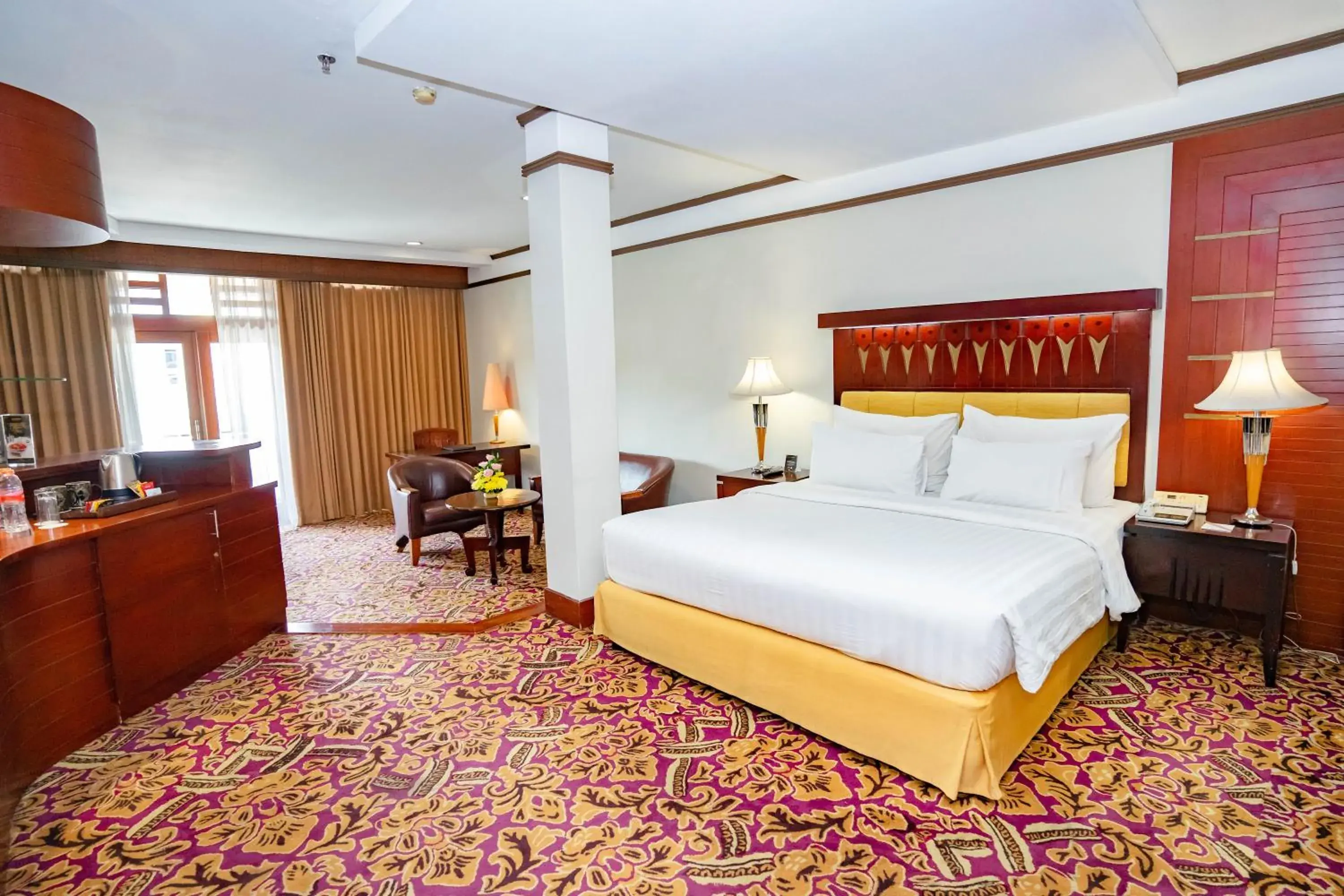 Bed in Hotel Bidakara Grand Savoy Homann Bandung