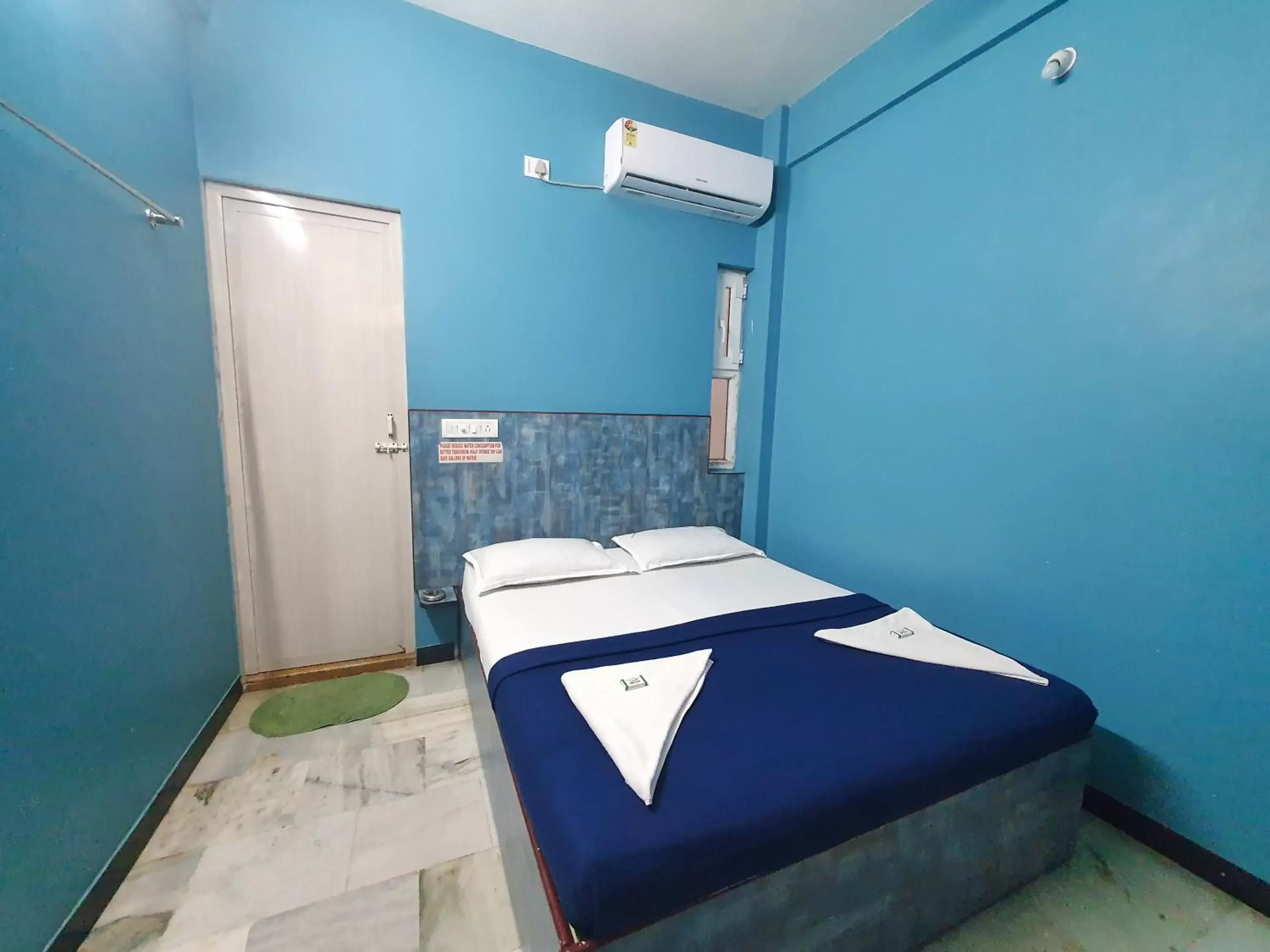 Bed in SM MANSION near Harbour & High court Bed in SM MANSION near Harbour & High court