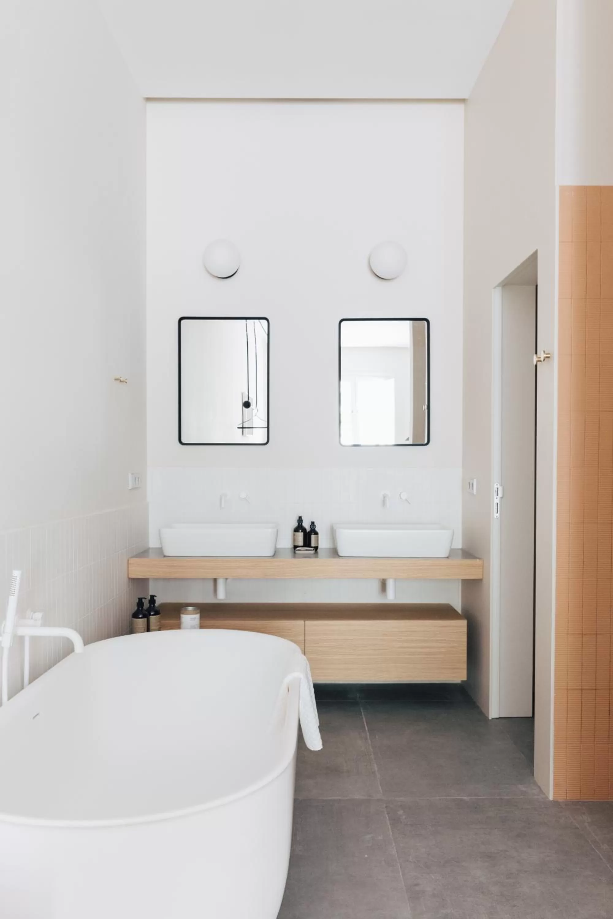 Bathroom, Bed in Plácido y Grata