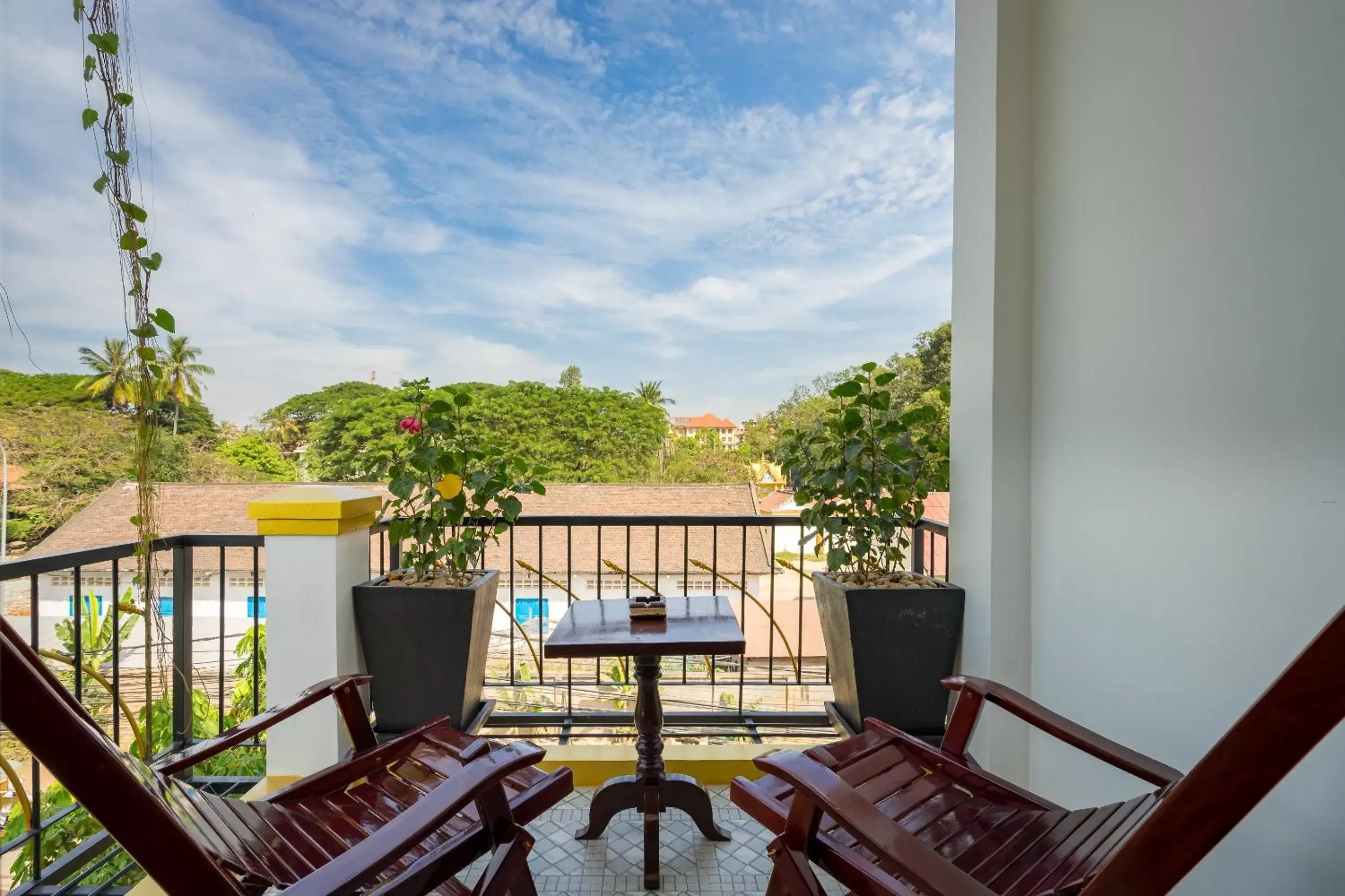 Balcony/Terrace in Beyond Yangon Inn