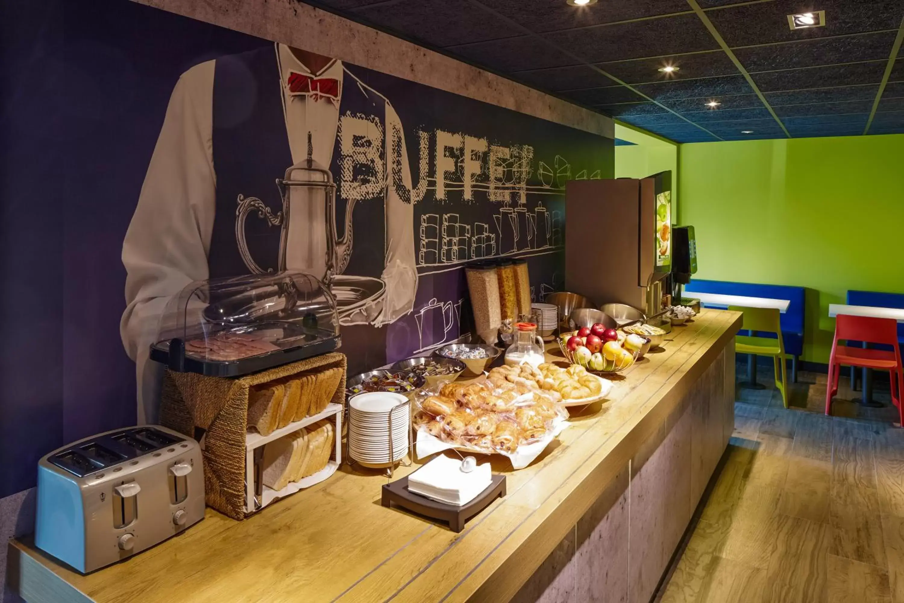 Food and drinks, Food in ibis budget London Barking