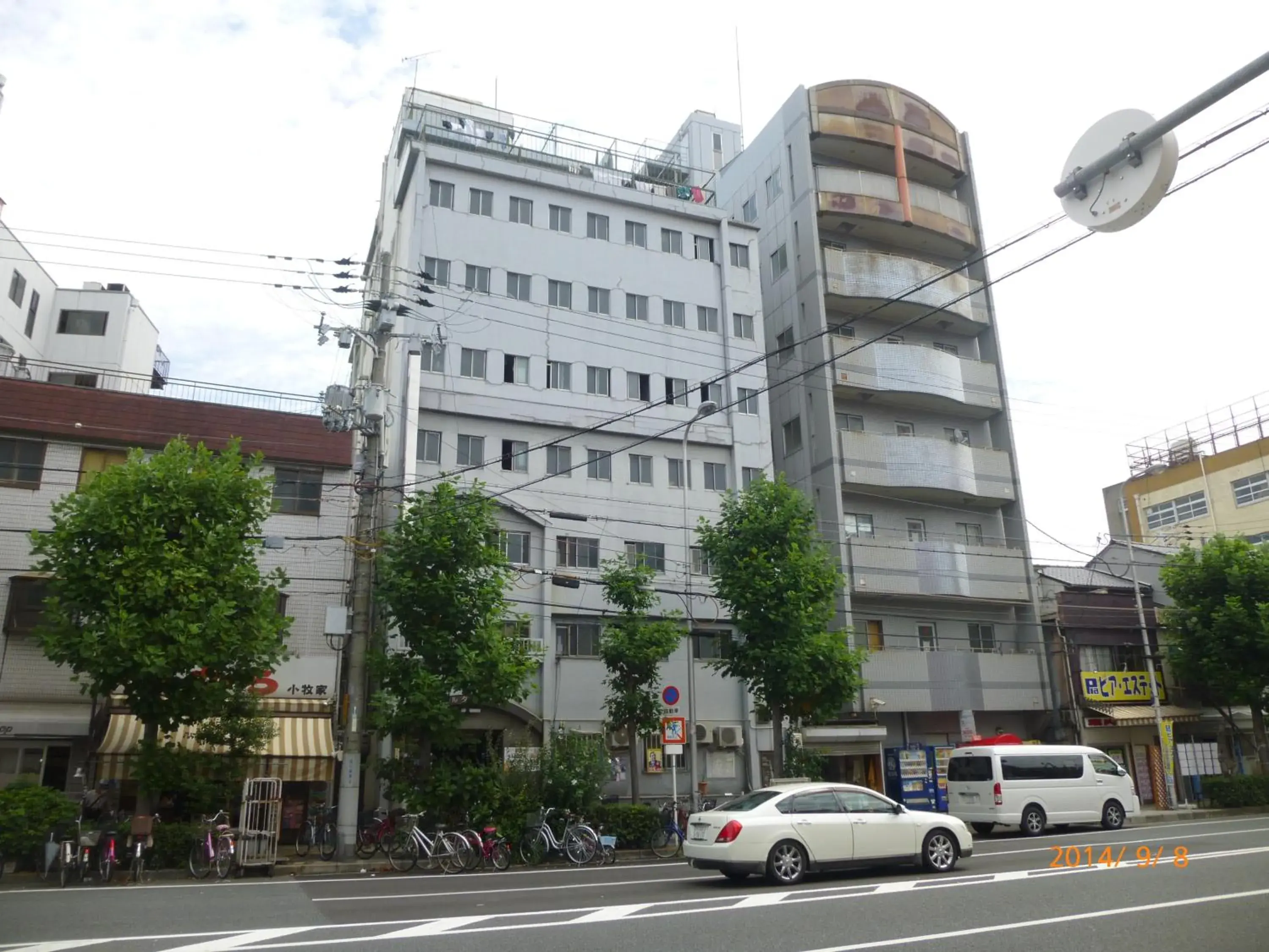 Facade/entrance, Property Building in Hotel Diamond