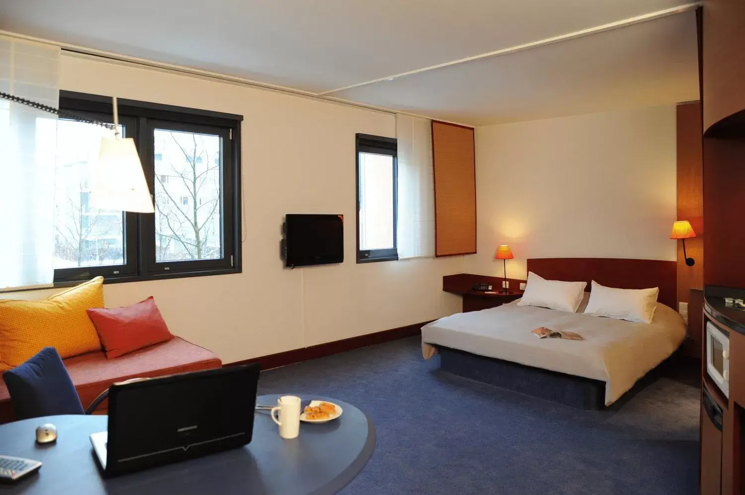 Photo of the whole room in Novotel Suites München Parkstadt Schwabing