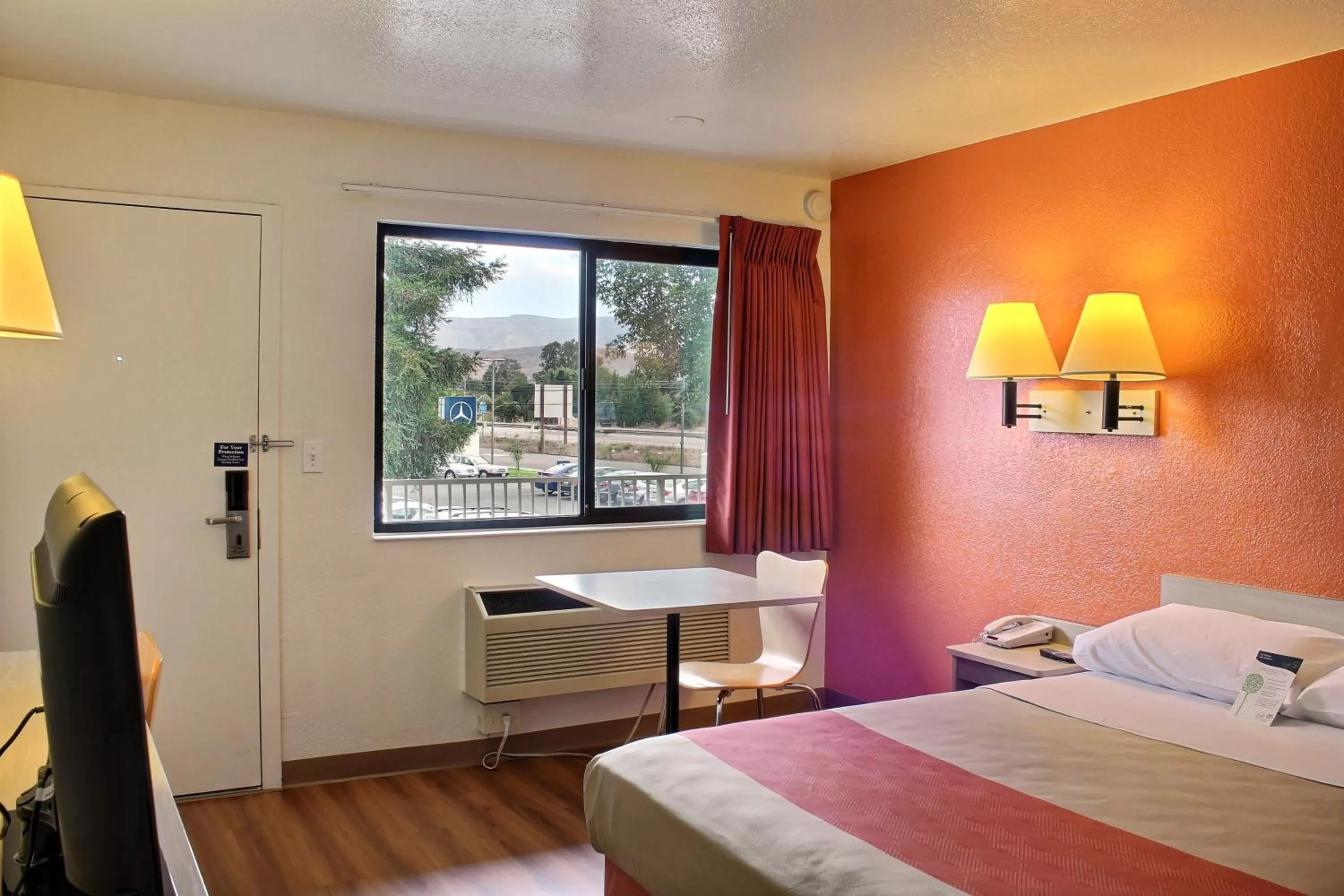 Photo of the whole room in Motel 6-San Luis Obispo, CA - North