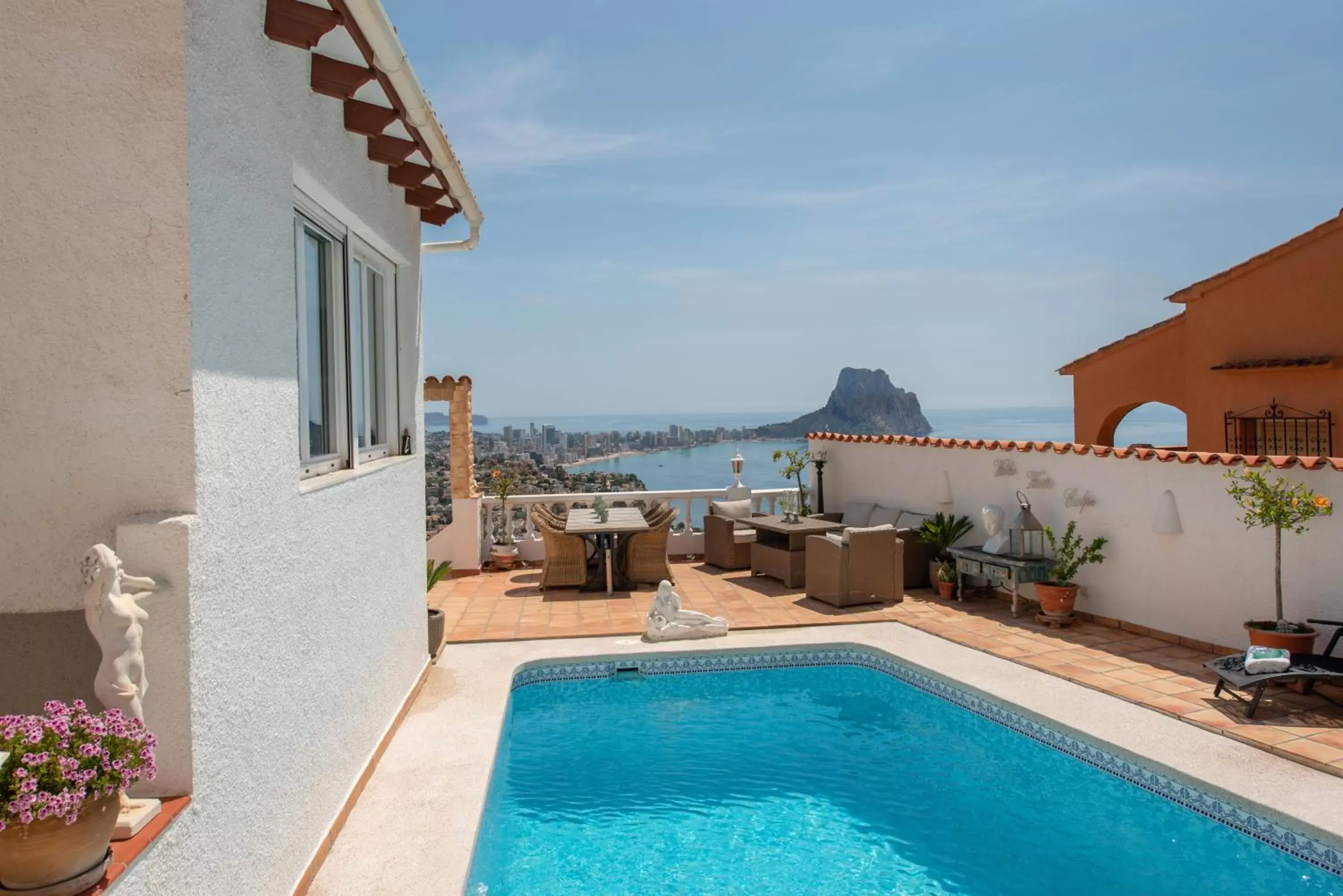 Balcony/Terrace, Swimming Pool in Villa Vista Calpe