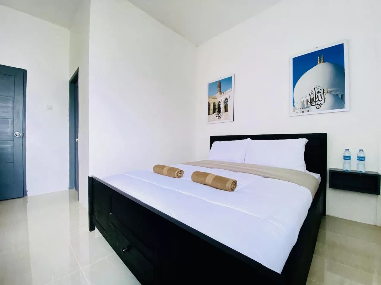 Bed in Ameera Patra Kuningan