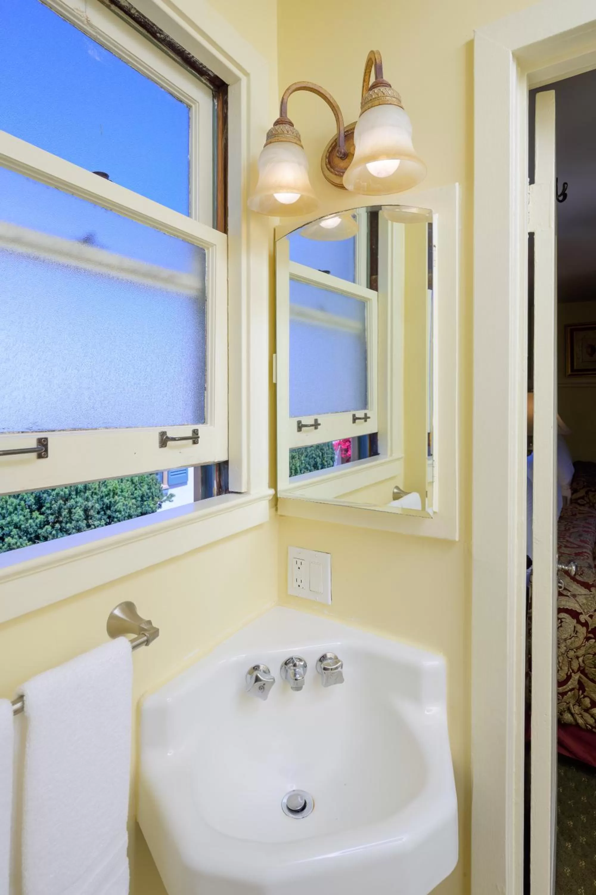 Shower in Marina Motel