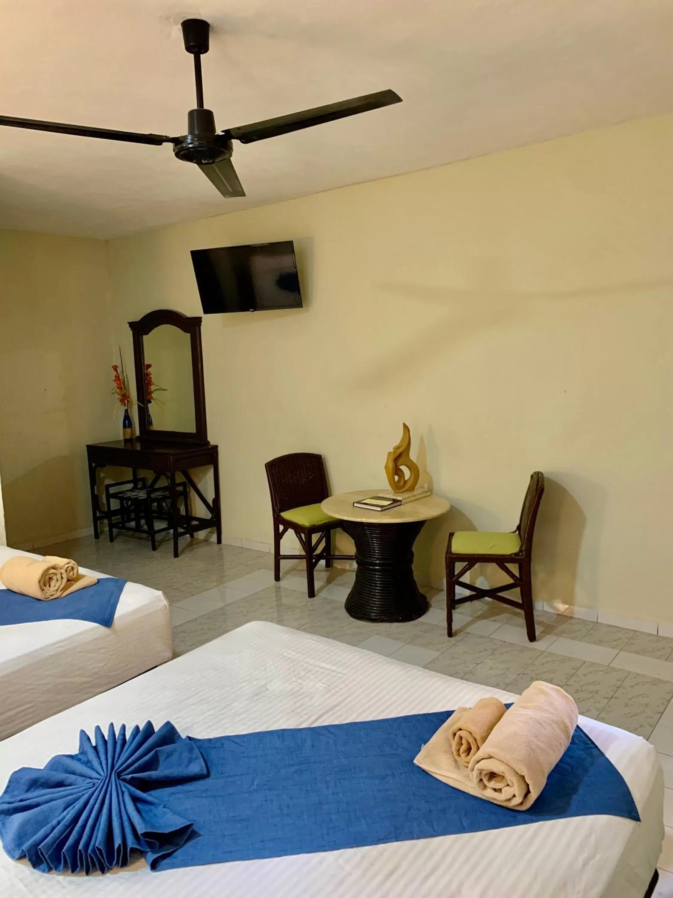 Bed in Hotel Green River