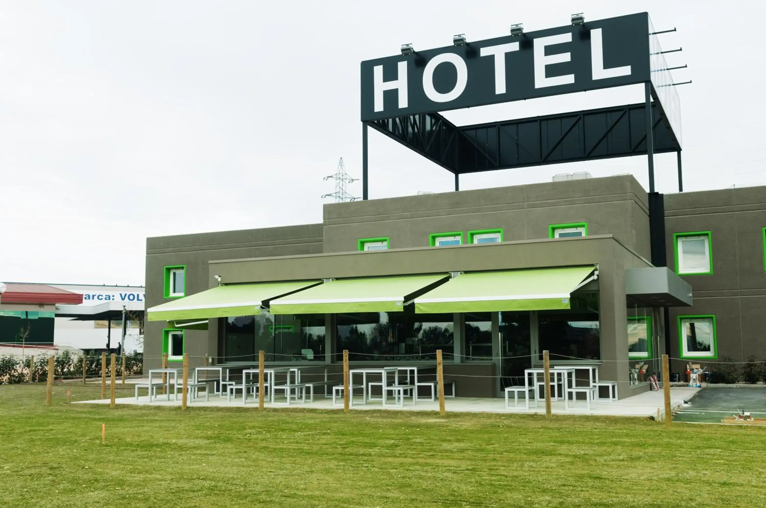 Property building in Hotel Ibis Styles Lleida Torrefarrera Property building in Hotel Ibis Styles Lleida Torrefarrera