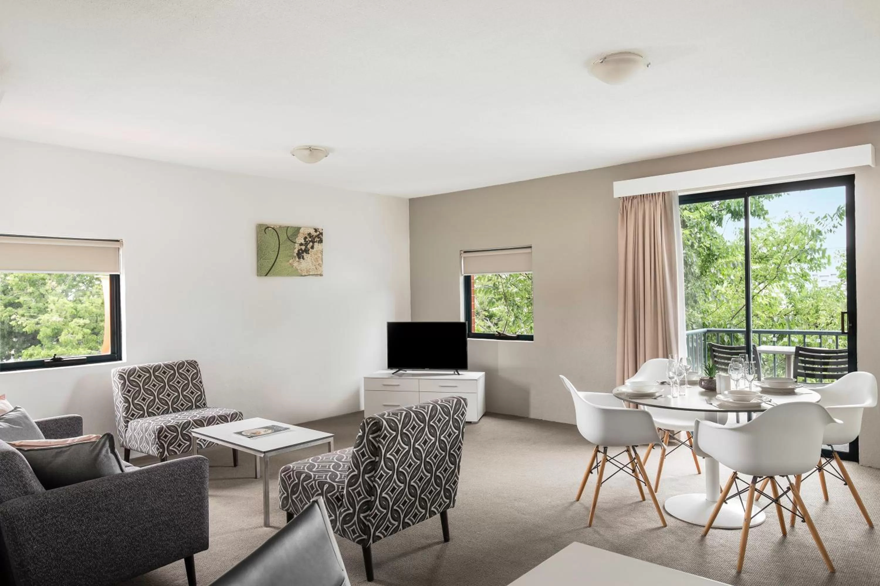 Living room in BreakFree Adelaide