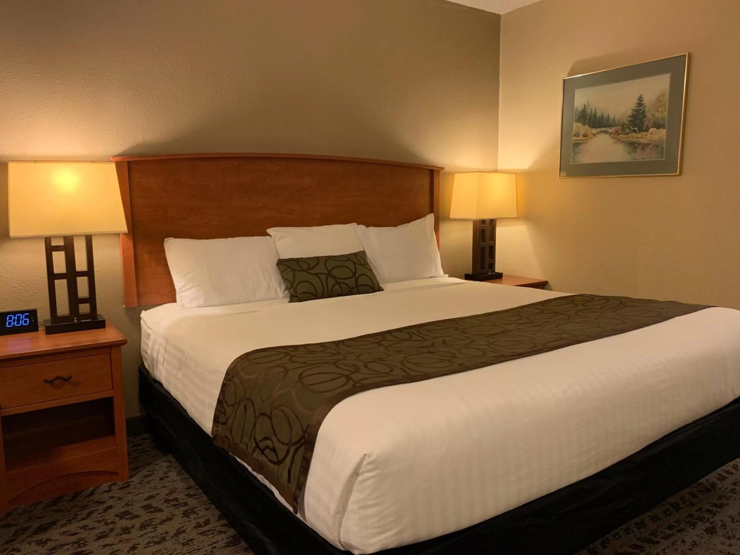 Bed in Sunset Inn - John Day