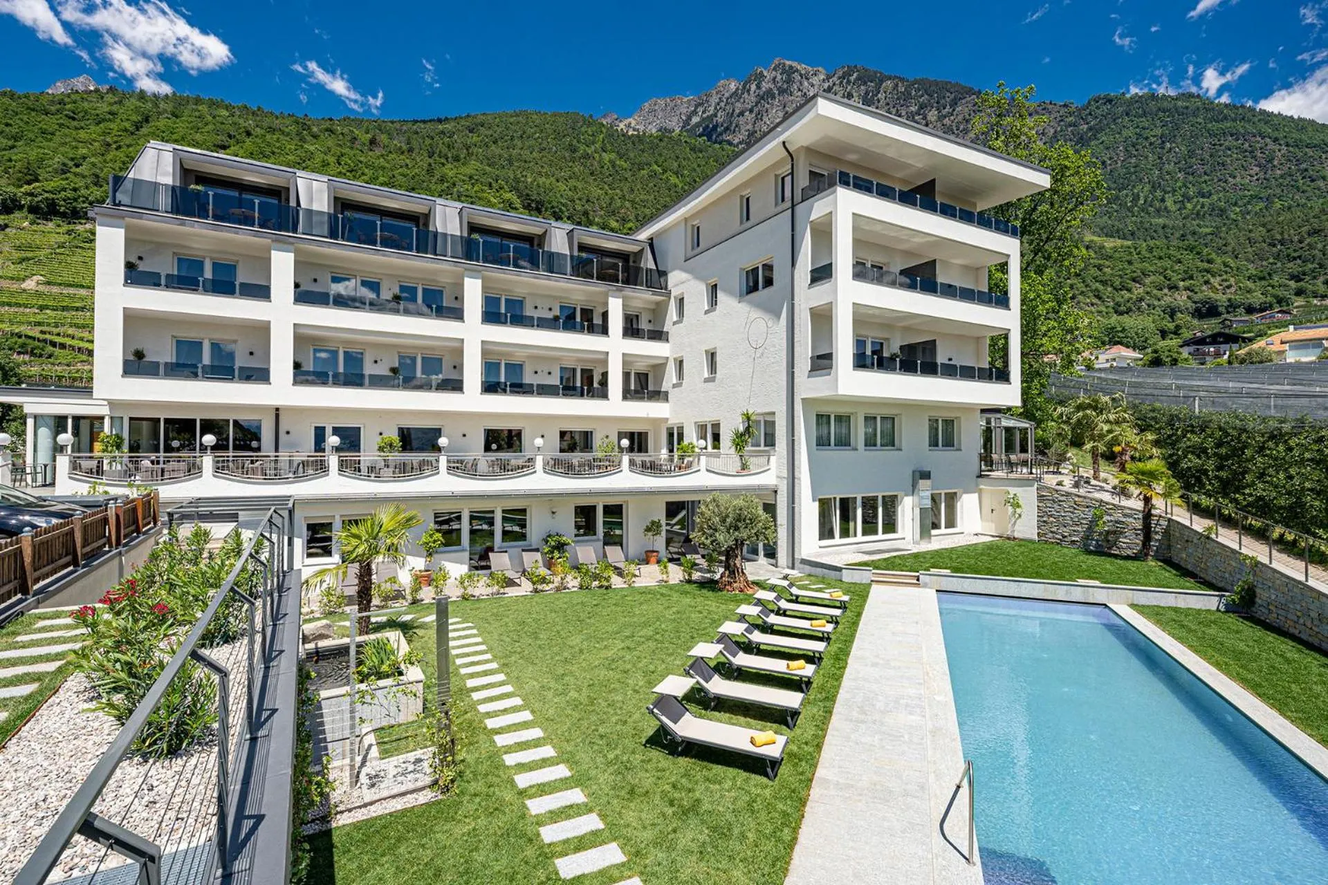 Property building in Das Mitterplarser Hotel