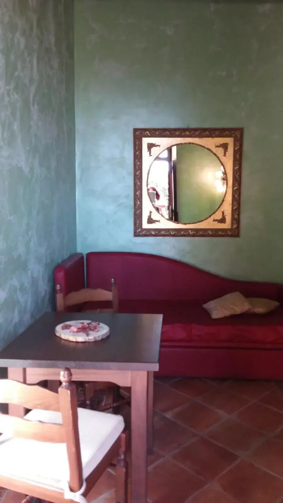 Seating area, TV/Entertainment Center in Relais Castrum Boccea