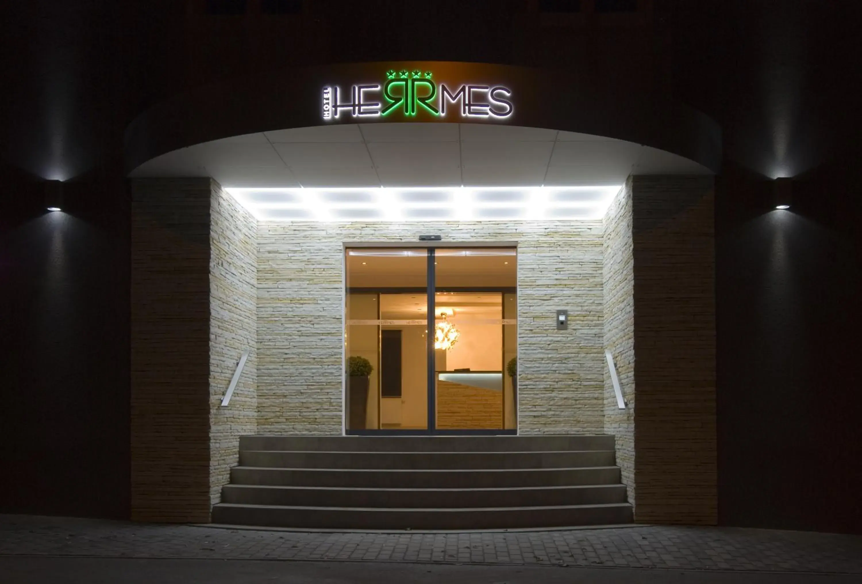 Facade/entrance in Hotel Herrmes