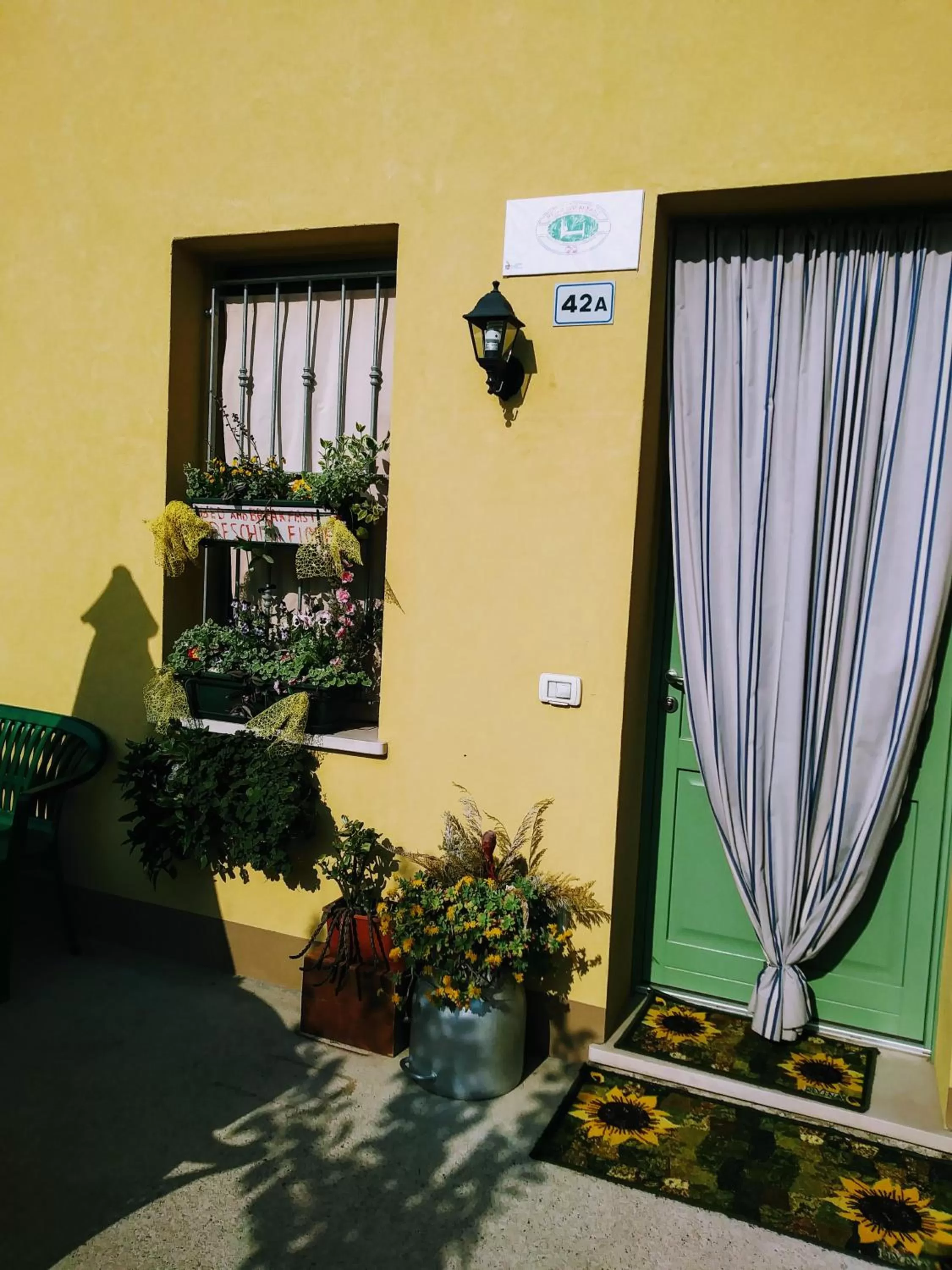 Facade/entrance in B&B Peschi in Fiore