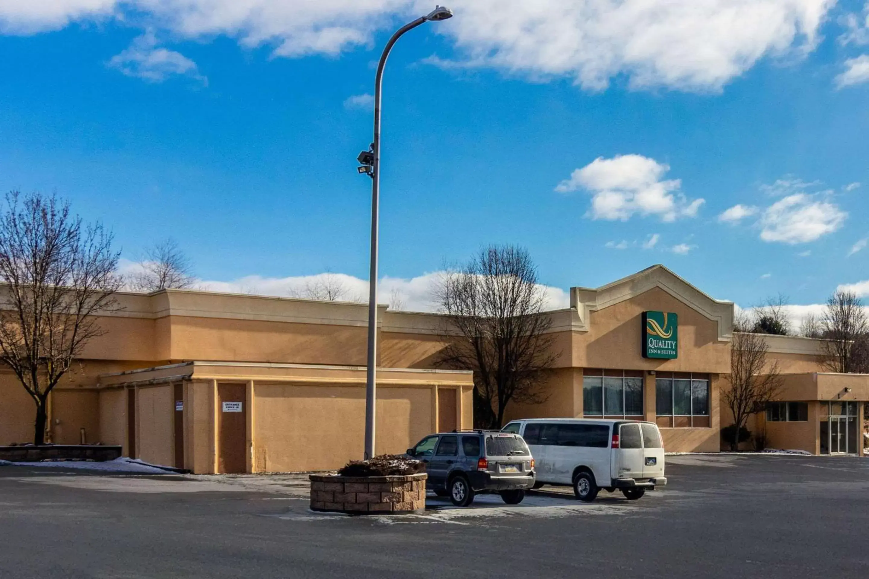 Property Building in Quality Inn & Suites Indiana, PA