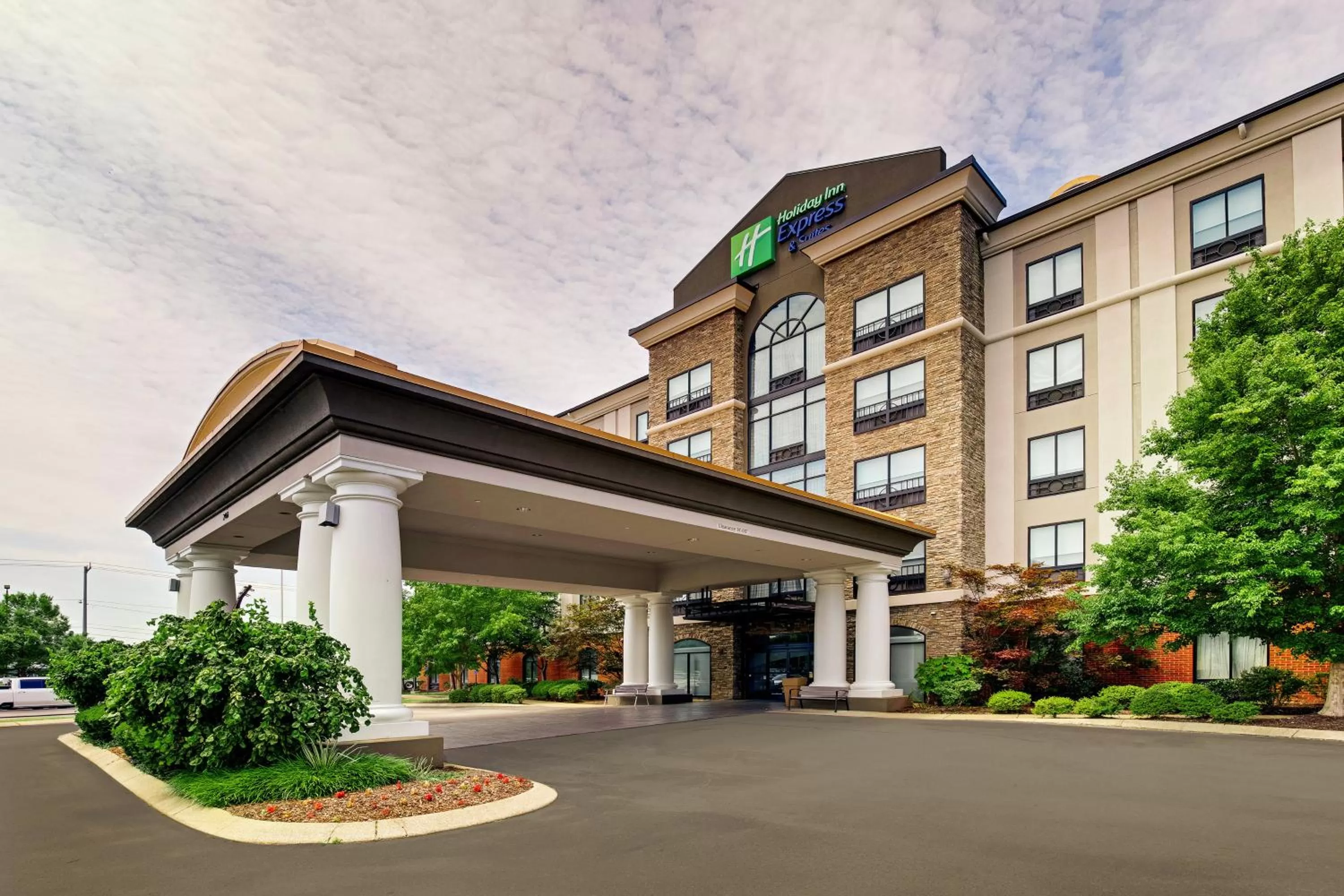 Property building in Holiday Inn Express Nashville-Opryland by IHG